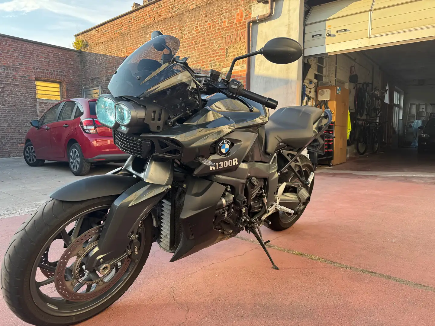 BMW K 1300 R Modèle 0518 Vert - 2