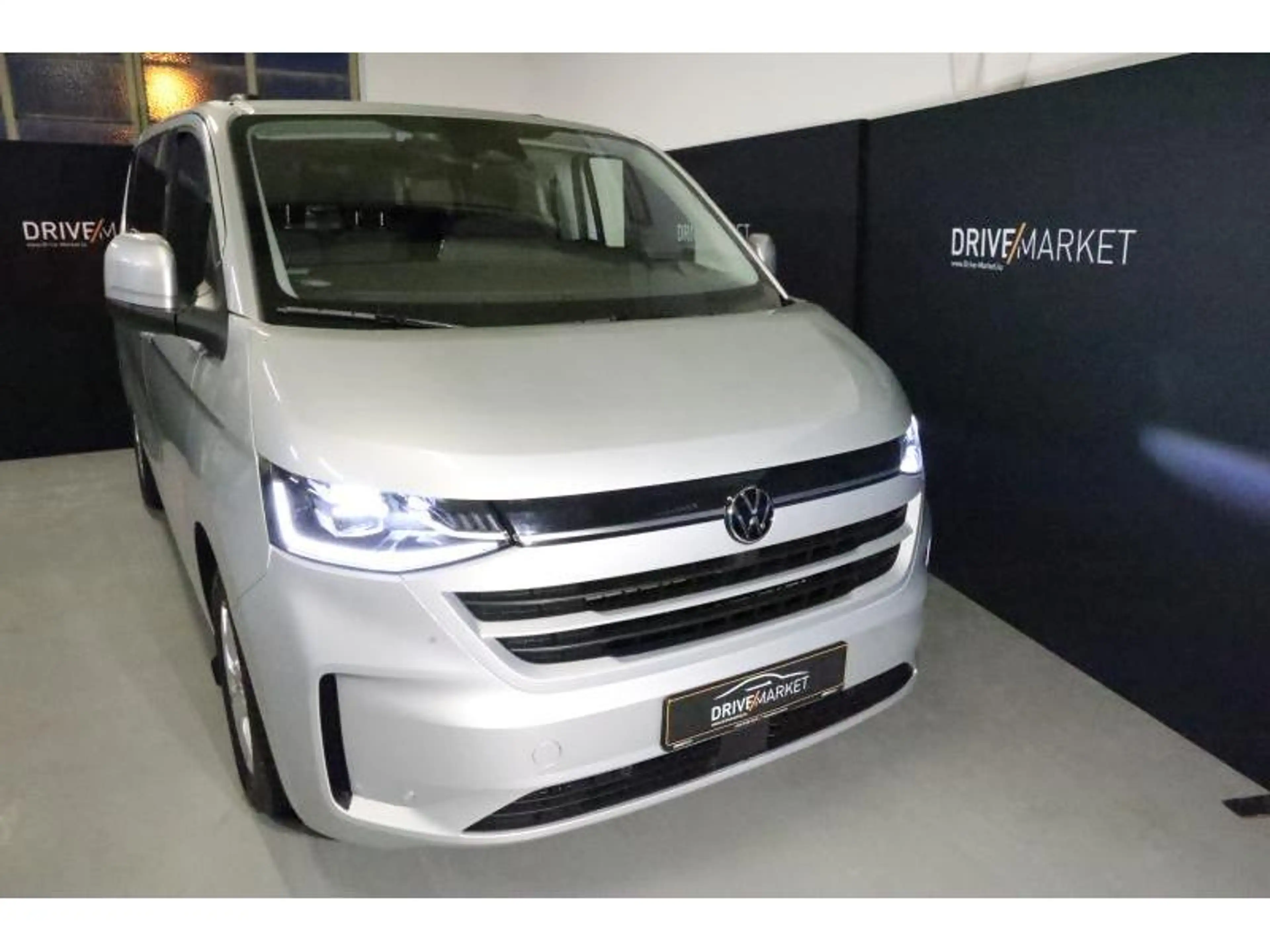 Volkswagen T7 Caravelle Style Court 9P — photo 15