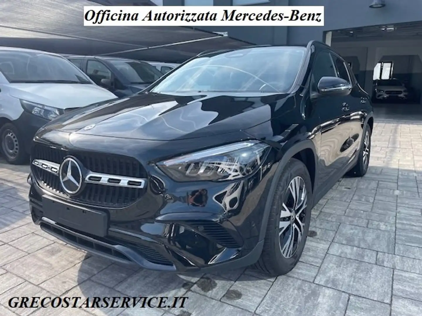 Mercedes-Benz GLA 200 Progressive Advanced Automatic MILD-HYBRID Schwarz - 1
