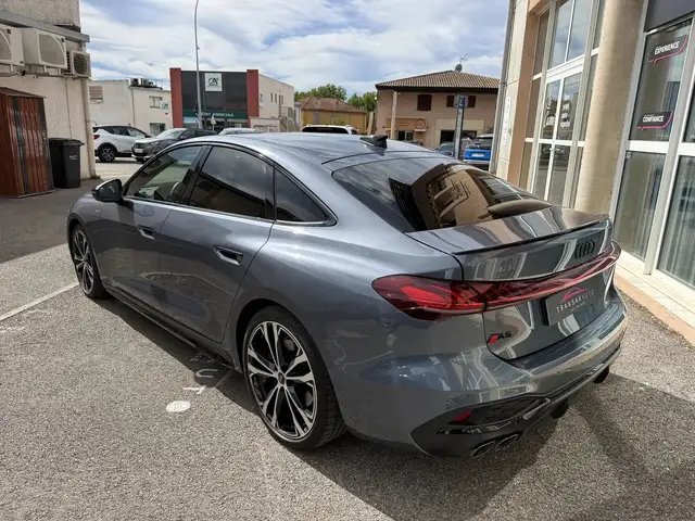 Audi A5 view 7