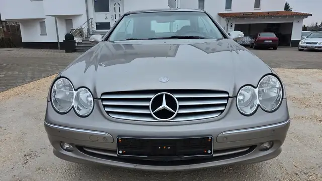 Mercedes-Benz CLK 240 +TÜV+1HAND+GARANTIE+NAVI+LEDER+SCHIEBED.