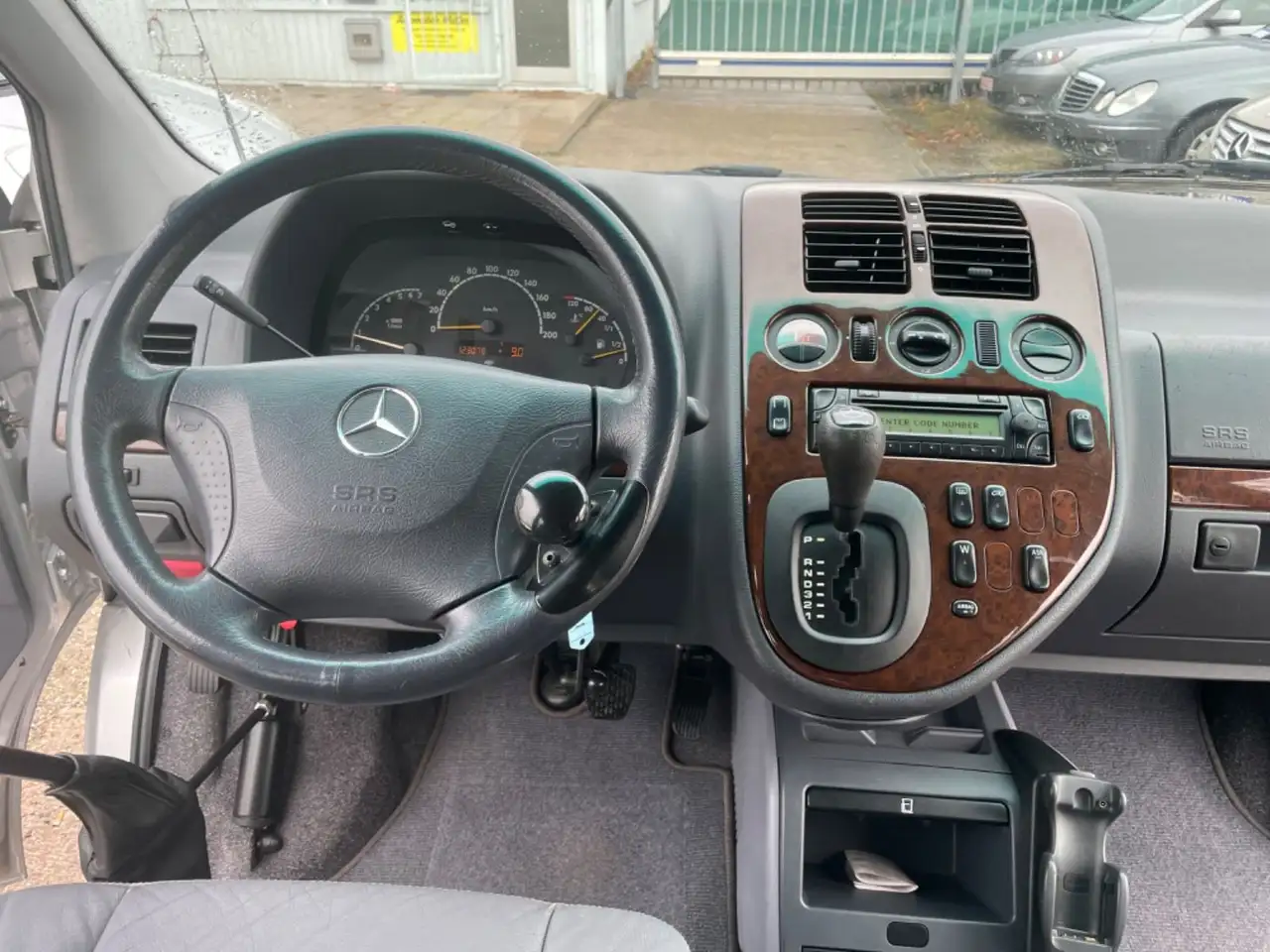 Mercedes-Benz V 220 CDI AUTOMATIK mit Rollstuhl-Rampe TÜV NEU, foto 8