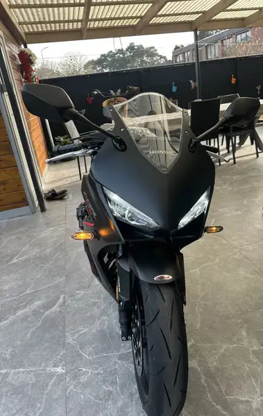 Honda CBR 650 - foto 3