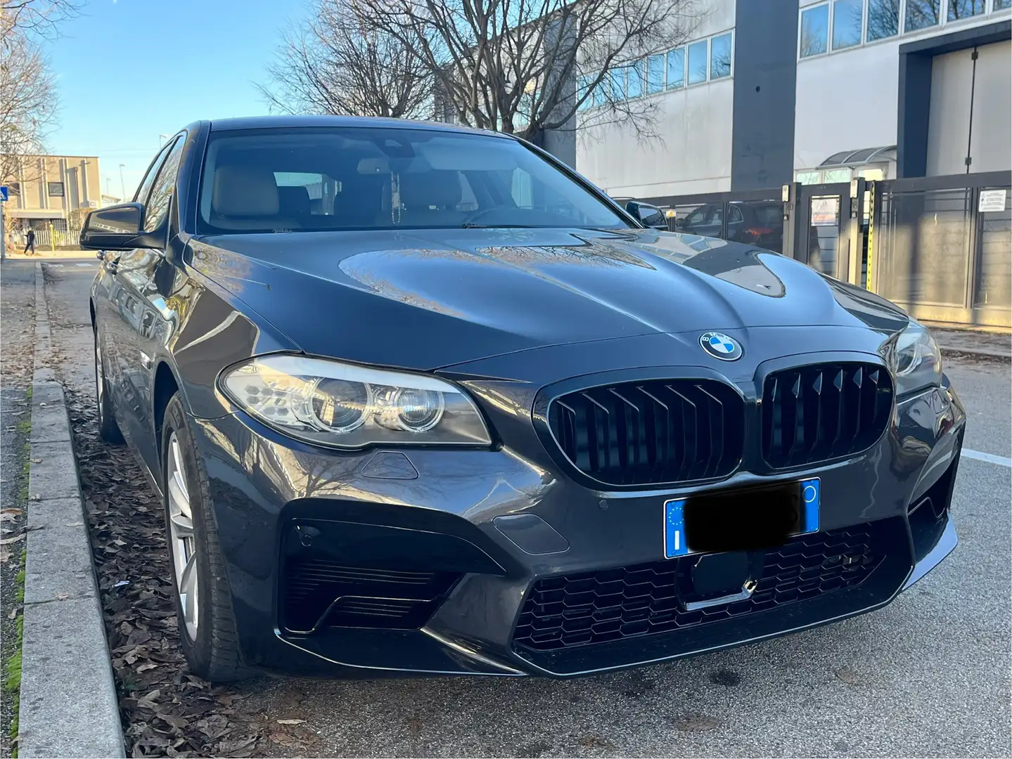 BMW 525 Serie 5 F11 Touring 525d  xdrive Business auto Nero - 1