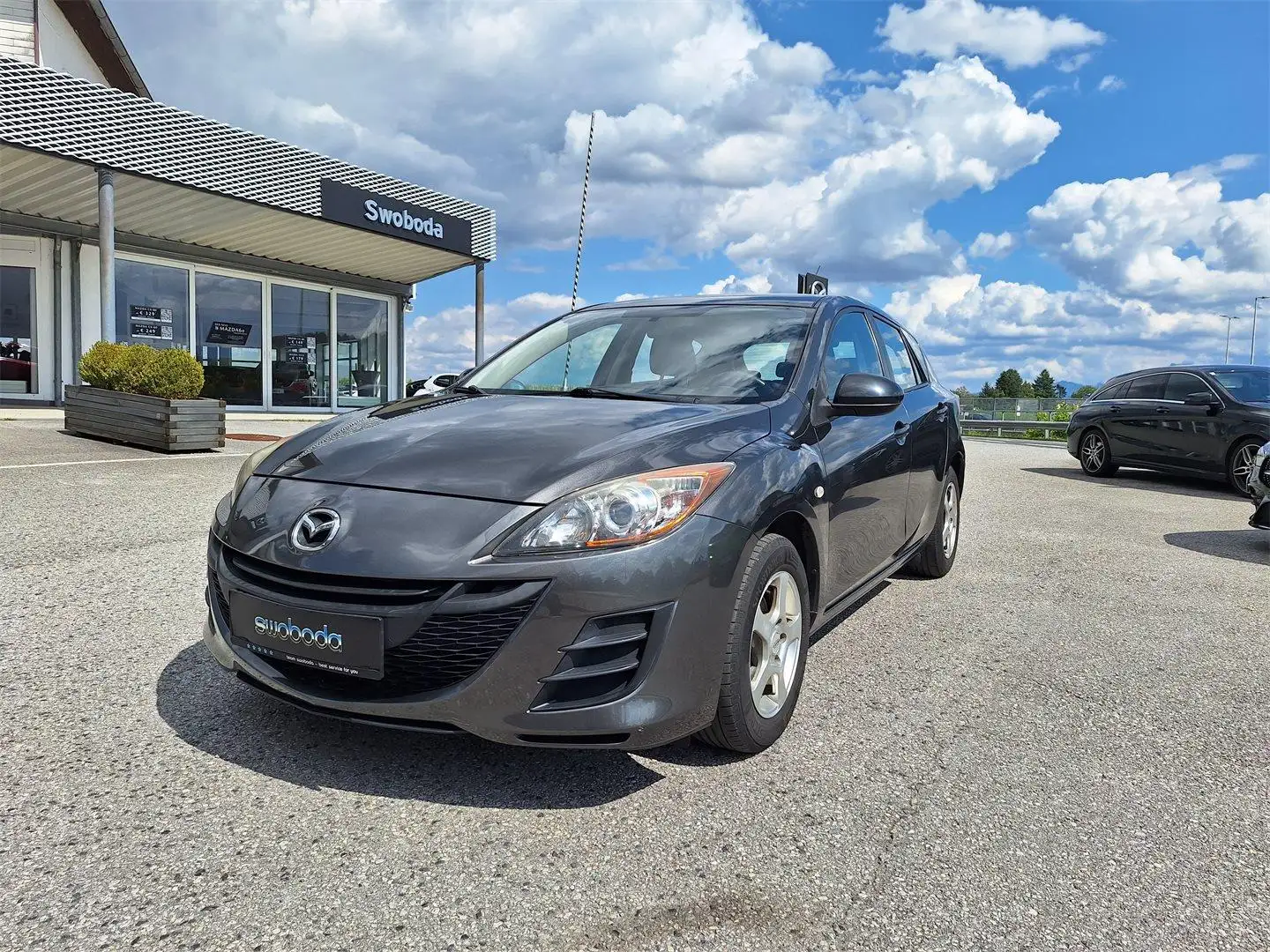 Mazda 3 Sport 1,6i CE Grau - 2
