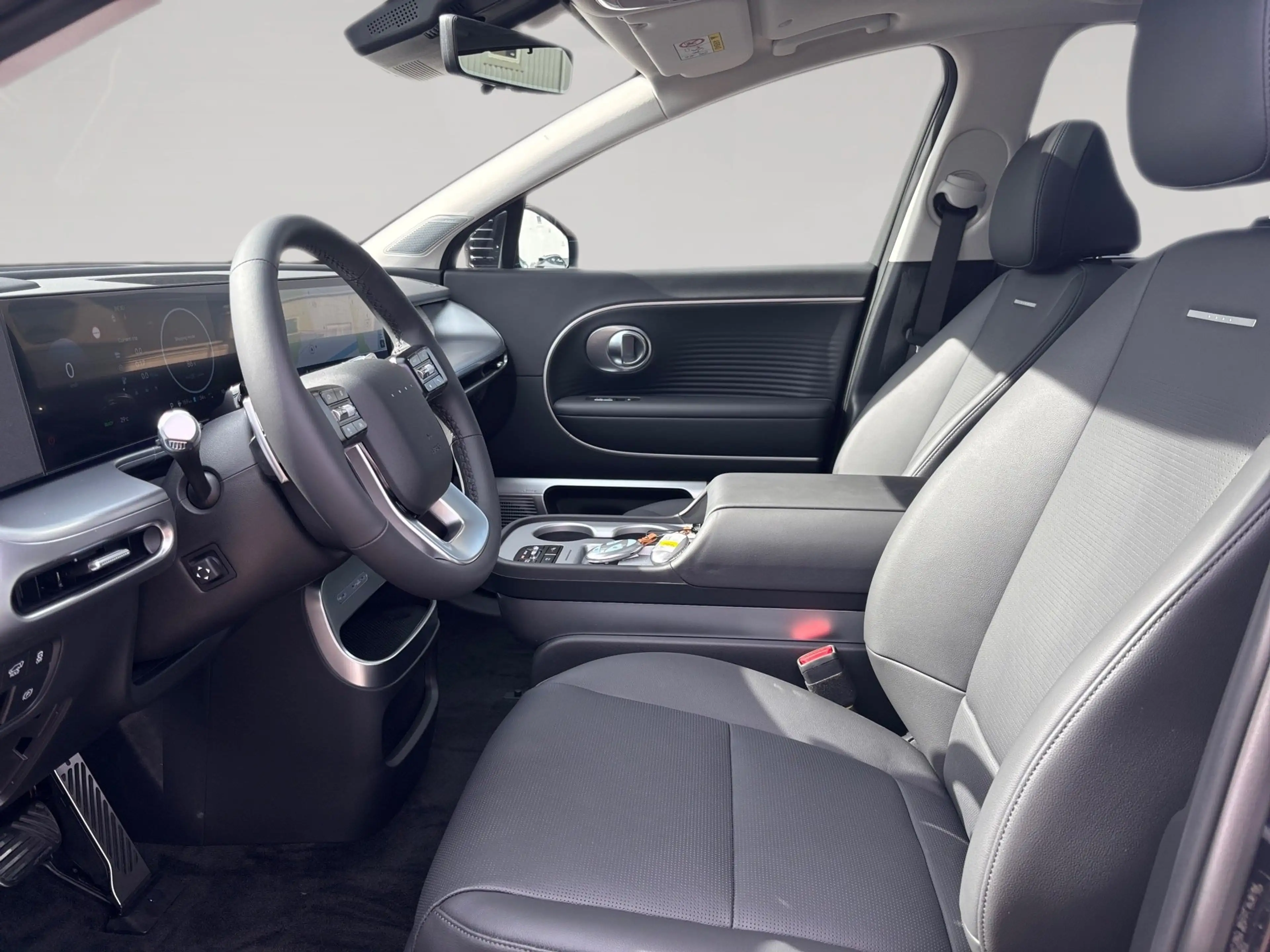 Hyundai IONIQ 9 110kWh CENTRIQ 7-Sitzer 4WD Panoramadach — photo 7