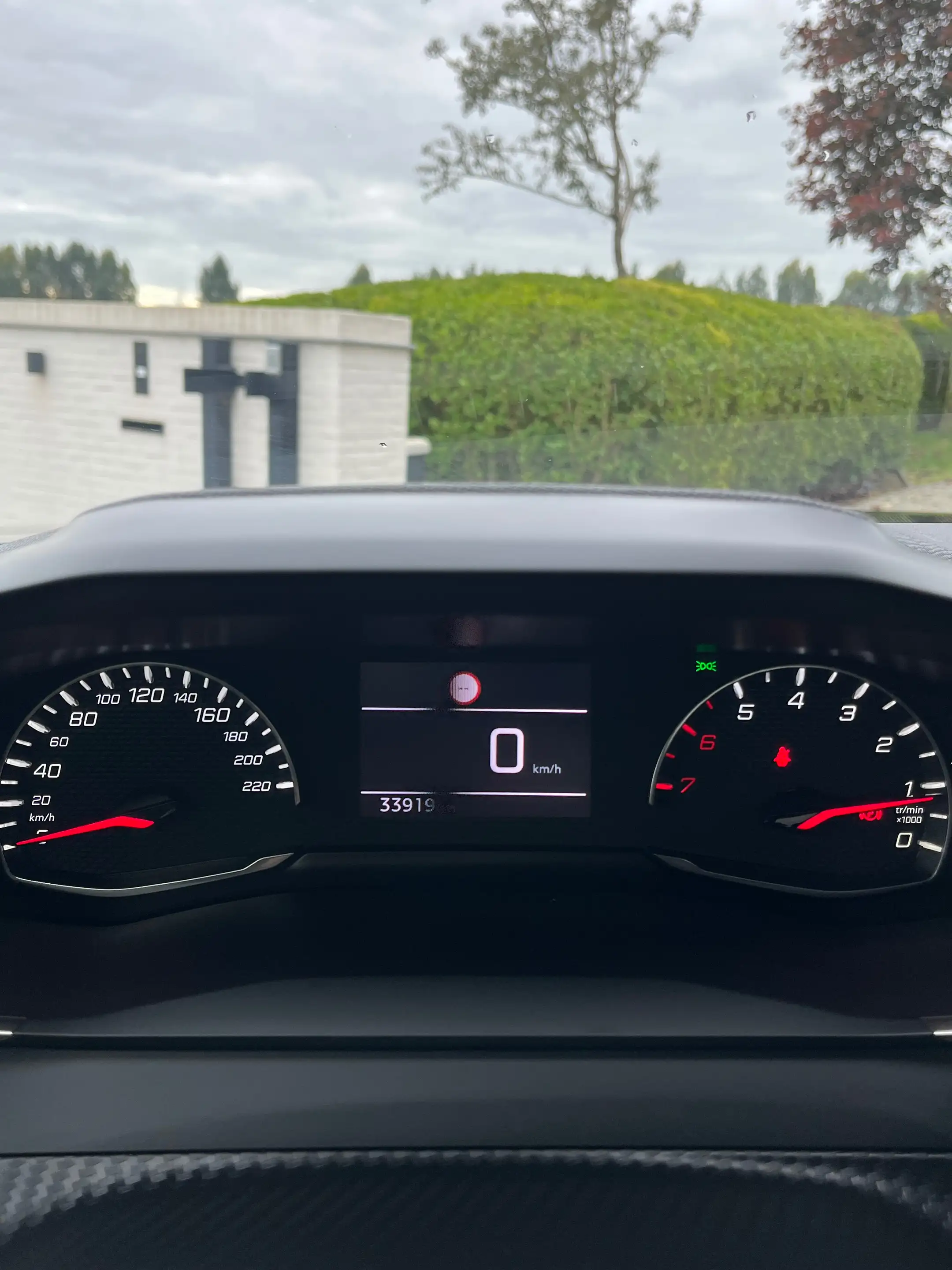 Peugeot 2008 2008 1.2 PureTech S/1eigenr/33900km/Carplay/Camera/Navi/Cruise... — photo 17