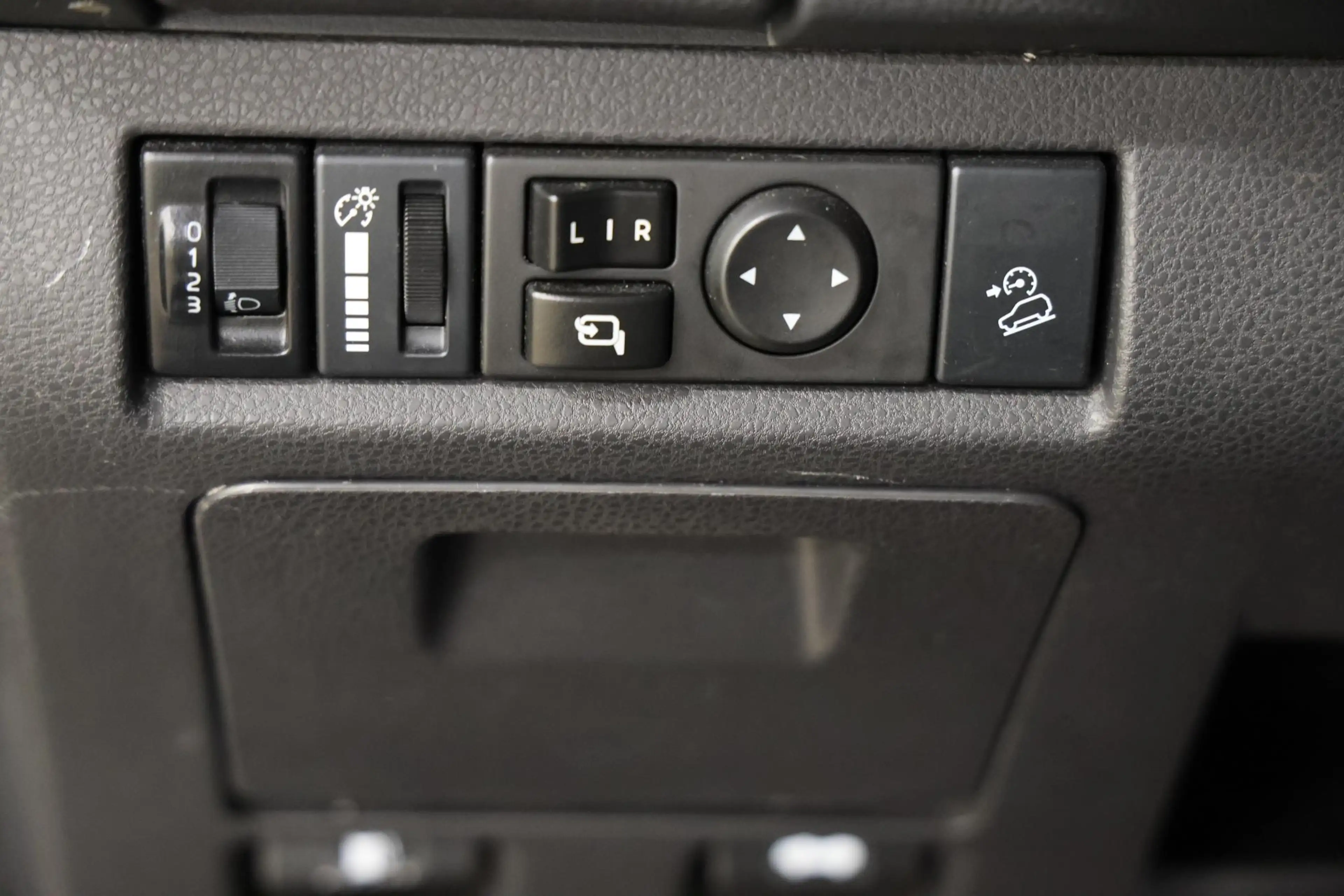 Isuzu D-Max 1.9 Extended Cab 3500KG TREKHAAK EURO 6 — photo 13