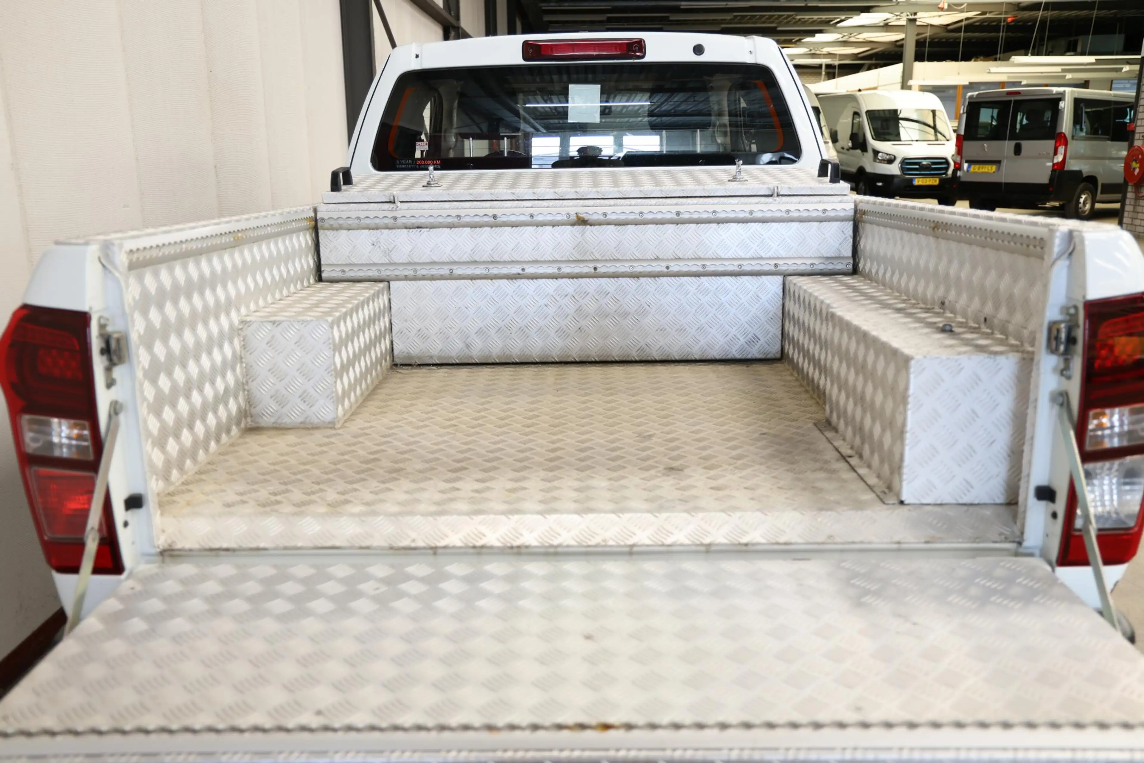 Isuzu D-Max 1.9 Extended Cab 3500KG TREKHAAK EURO 6 — photo 5