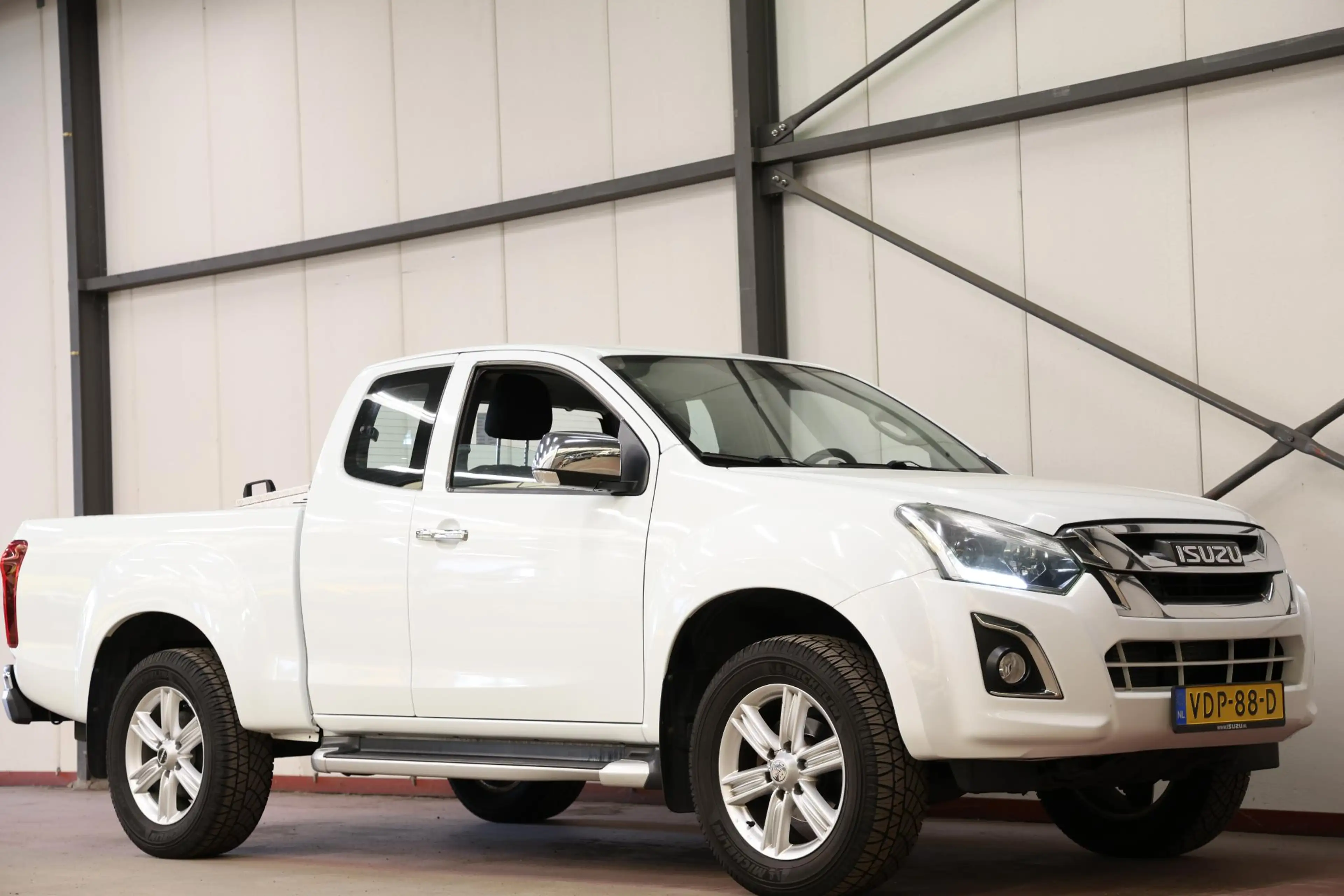 Isuzu D-Max 1.9 Extended Cab 3500KG TREKHAAK EURO 6 — photo 14