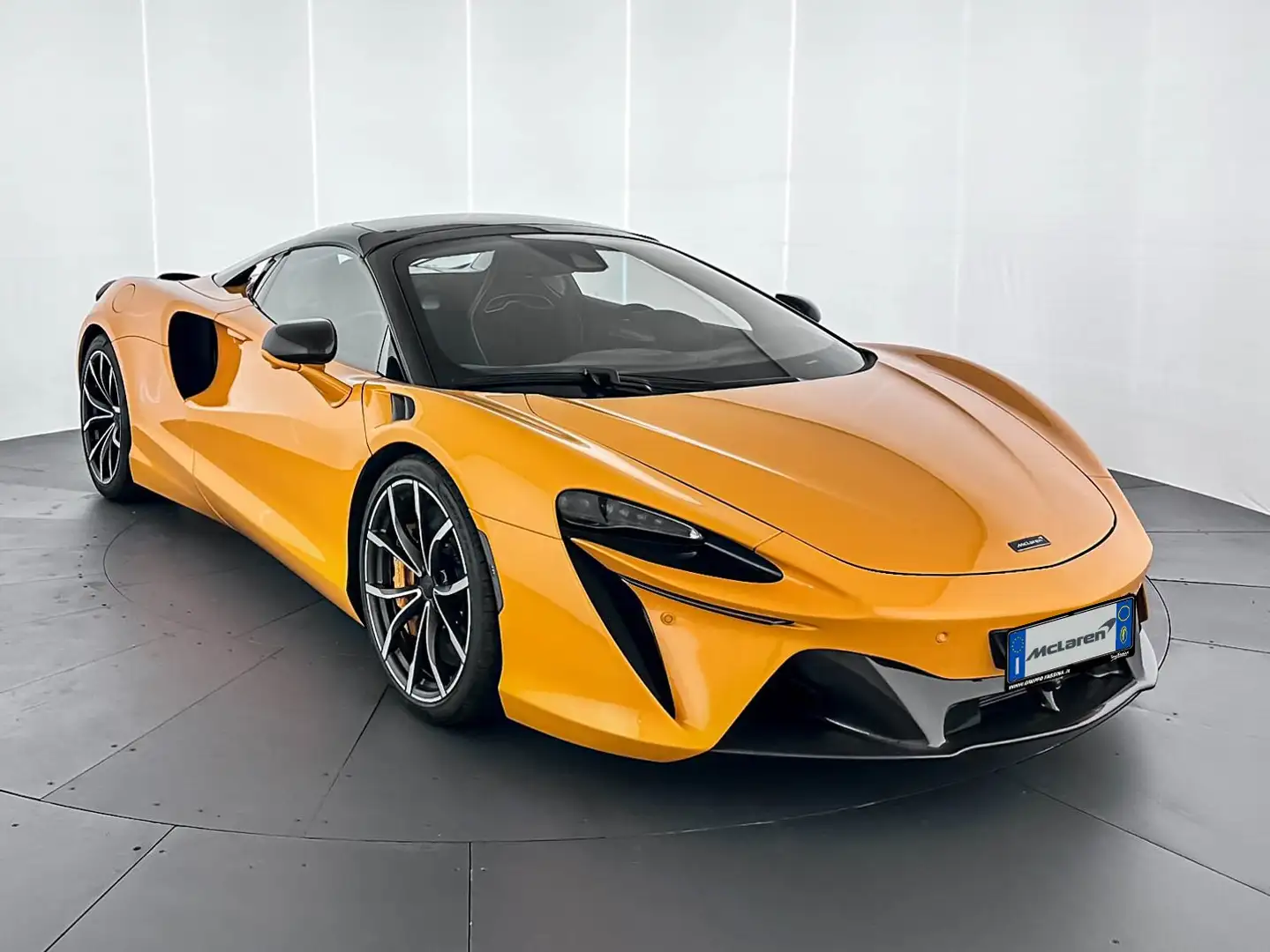McLaren Artura Artura Spider Arancione - 2