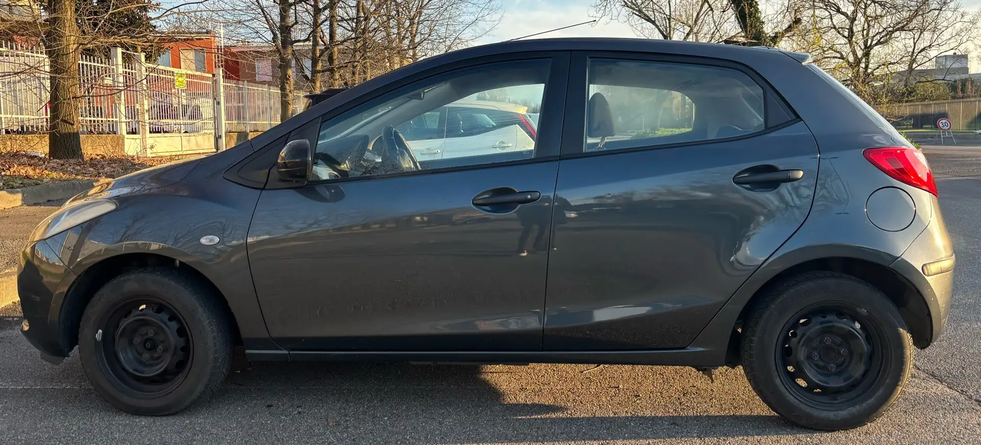 Mazda 2 1.2 75cv - 1