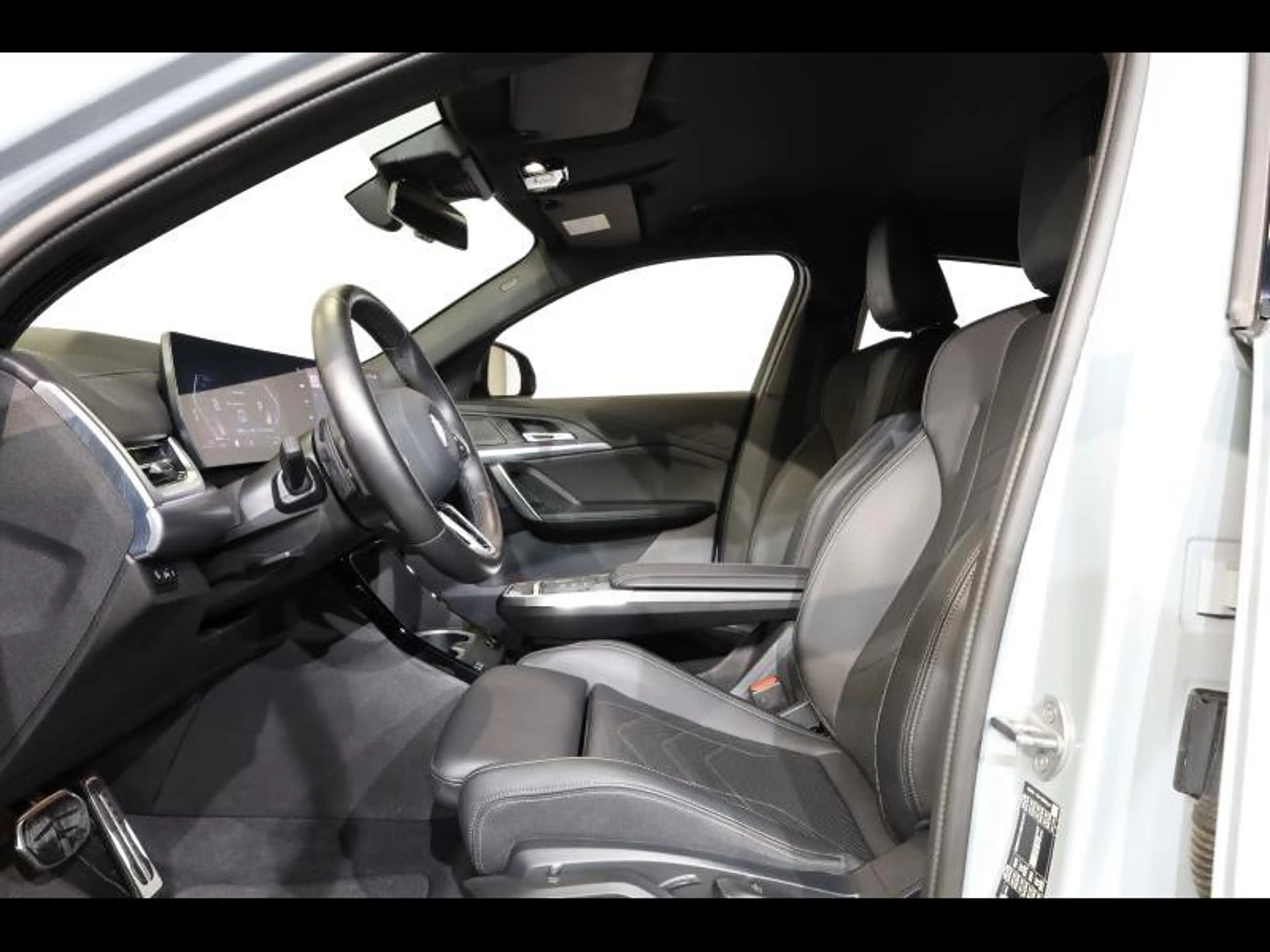 BMW X2 sDrive20i Kit M Sport — photo 9