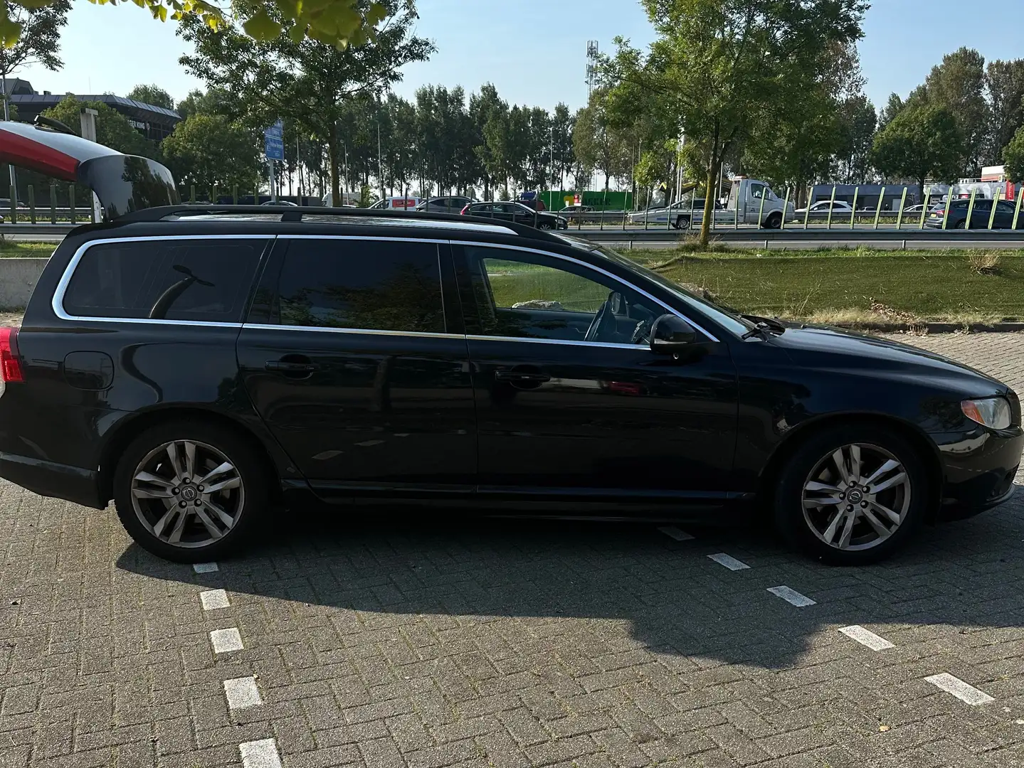 Volvo V70 V70 1.6 D2 Summum Noir - 2