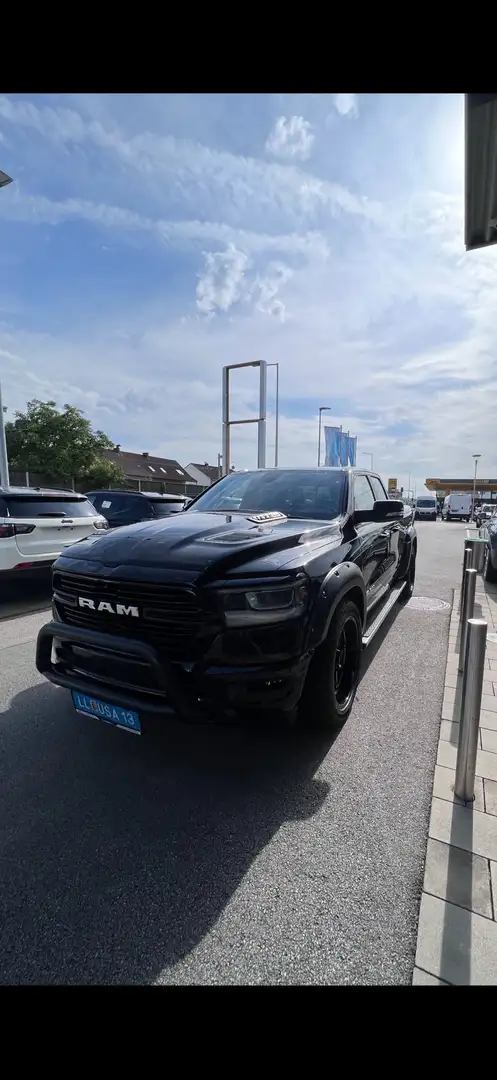 Dodge RAM Laramie 1500 (BodyKit) Schwarz - 1