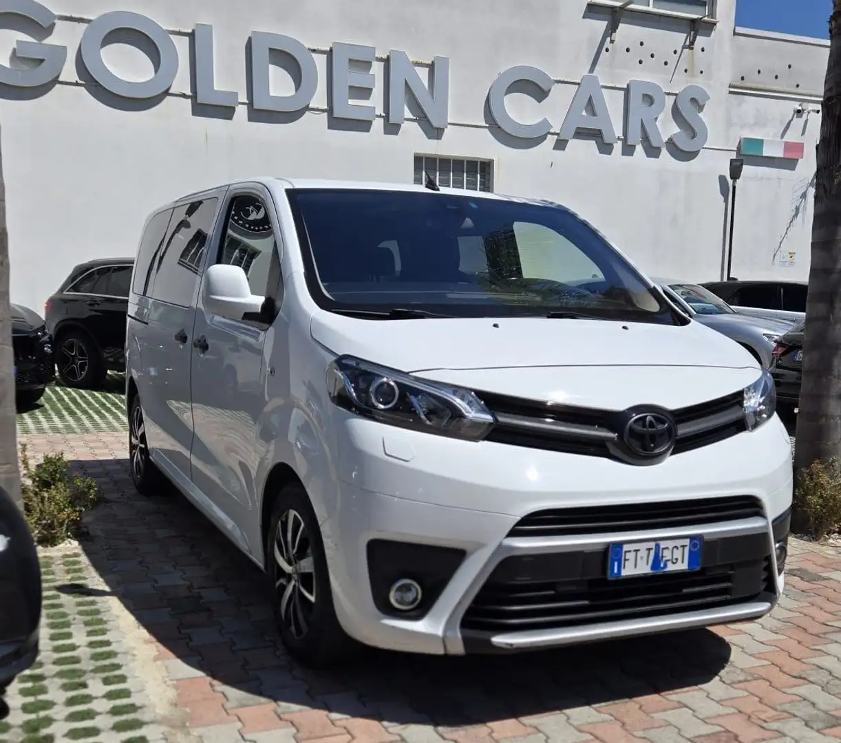 Toyota Proace 2.0 D 177CV Autom 8 Posti Pelle Navi Clima Tetto Bianco - 1