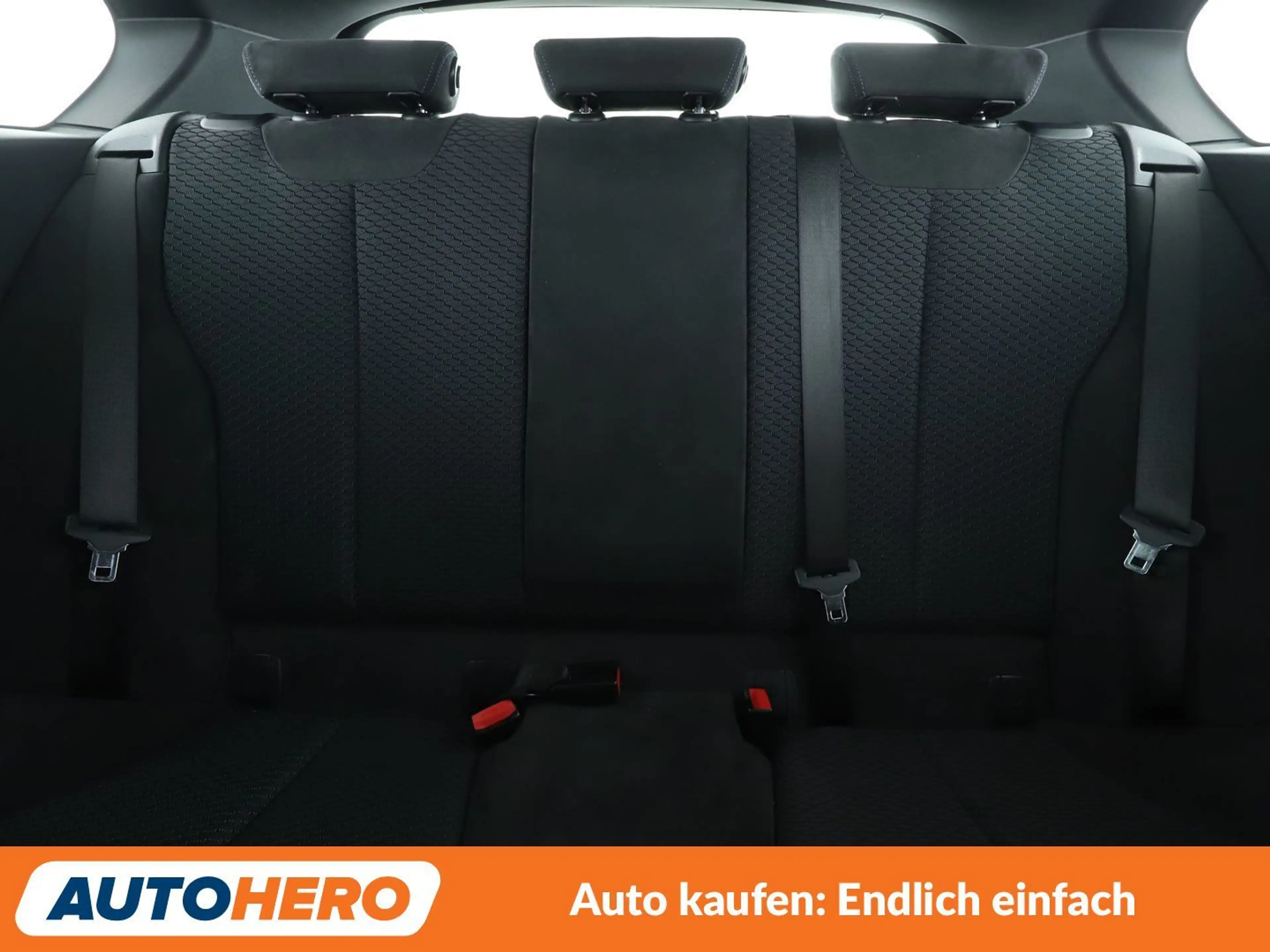 BMW 140 M140i xDrive — photo 15