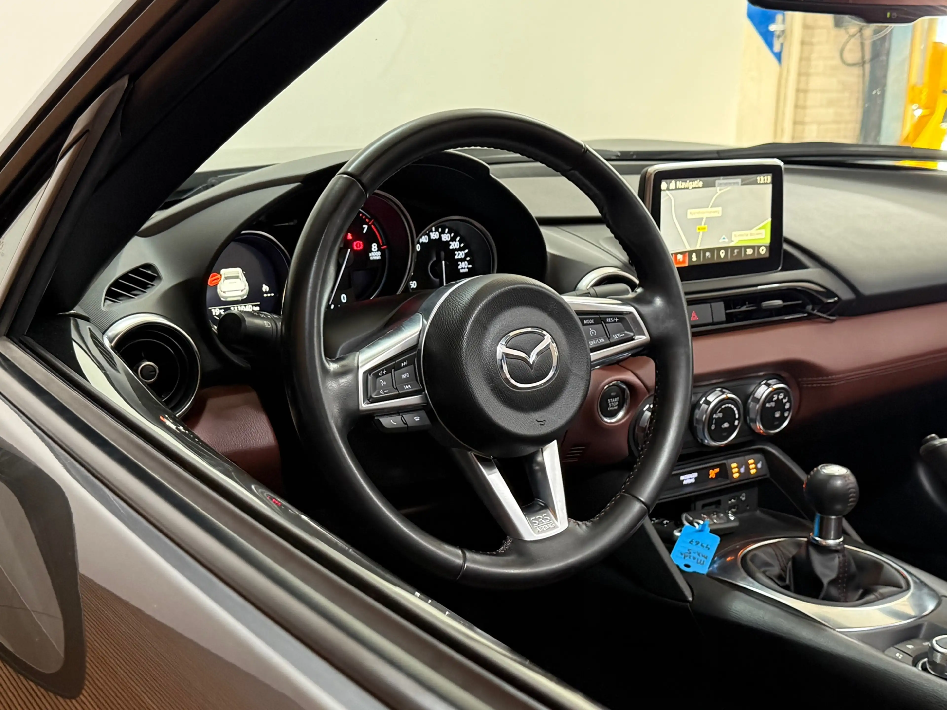 Mazda MX-5 RF 2.0 SkyActiv-G 160 GT-M | Targa | Takumi Leder — photo 2