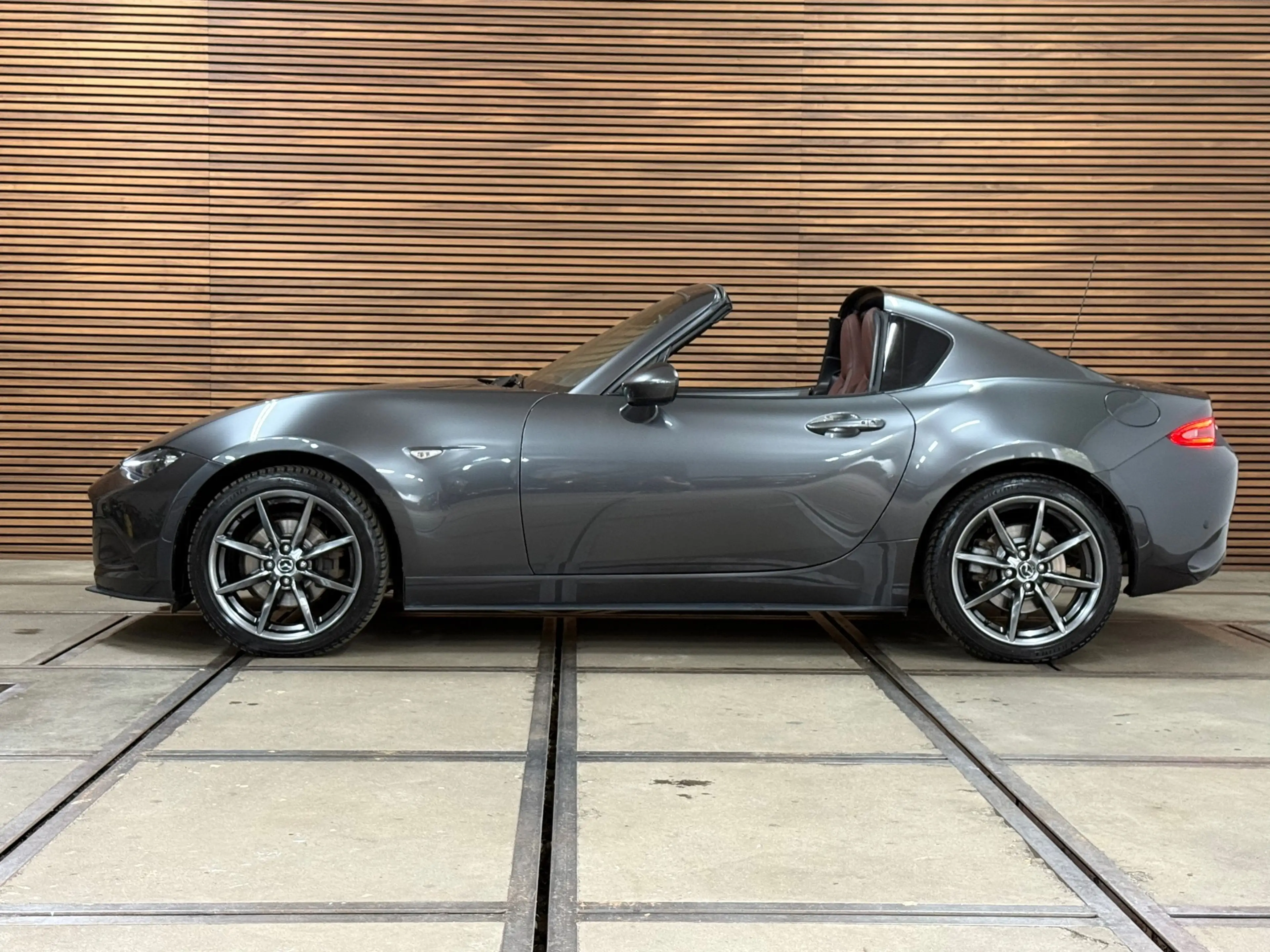 Mazda MX-5 RF 2.0 SkyActiv-G 160 GT-M | Targa | Takumi Leder — photo 8