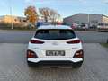 Hyundai KONA Pure 2WD TÜV NEU/KLIMA/SHZ/LENKRADHEIZUNG Weiß - thumbnail 5