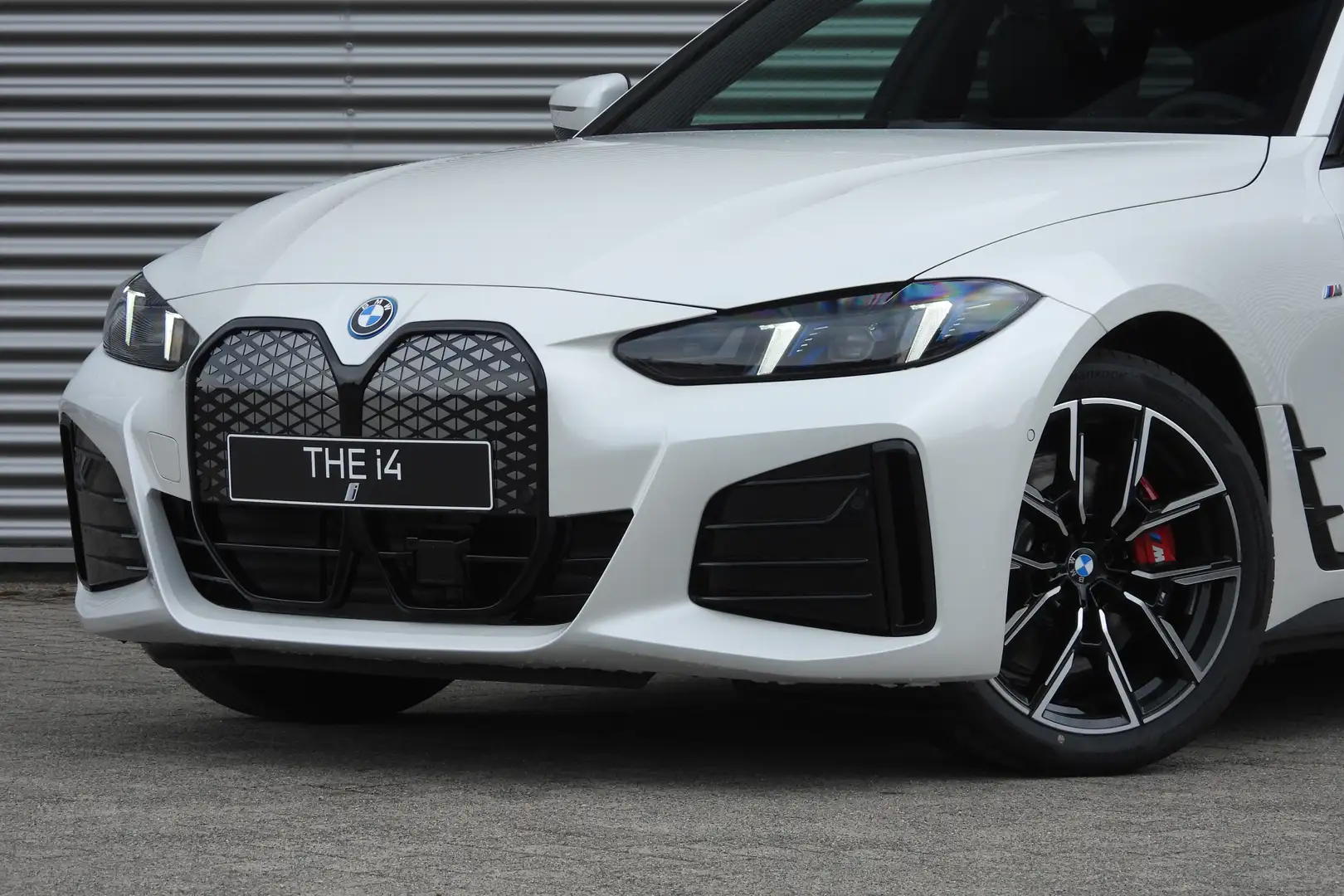 BMW i4 eDrive35 Gran Coupé M Sport / Achteruitrijcamera / Wit - 2