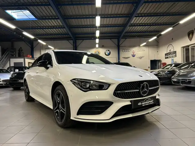 Mercedes-Benz CLA 250 250 E AMG LINE