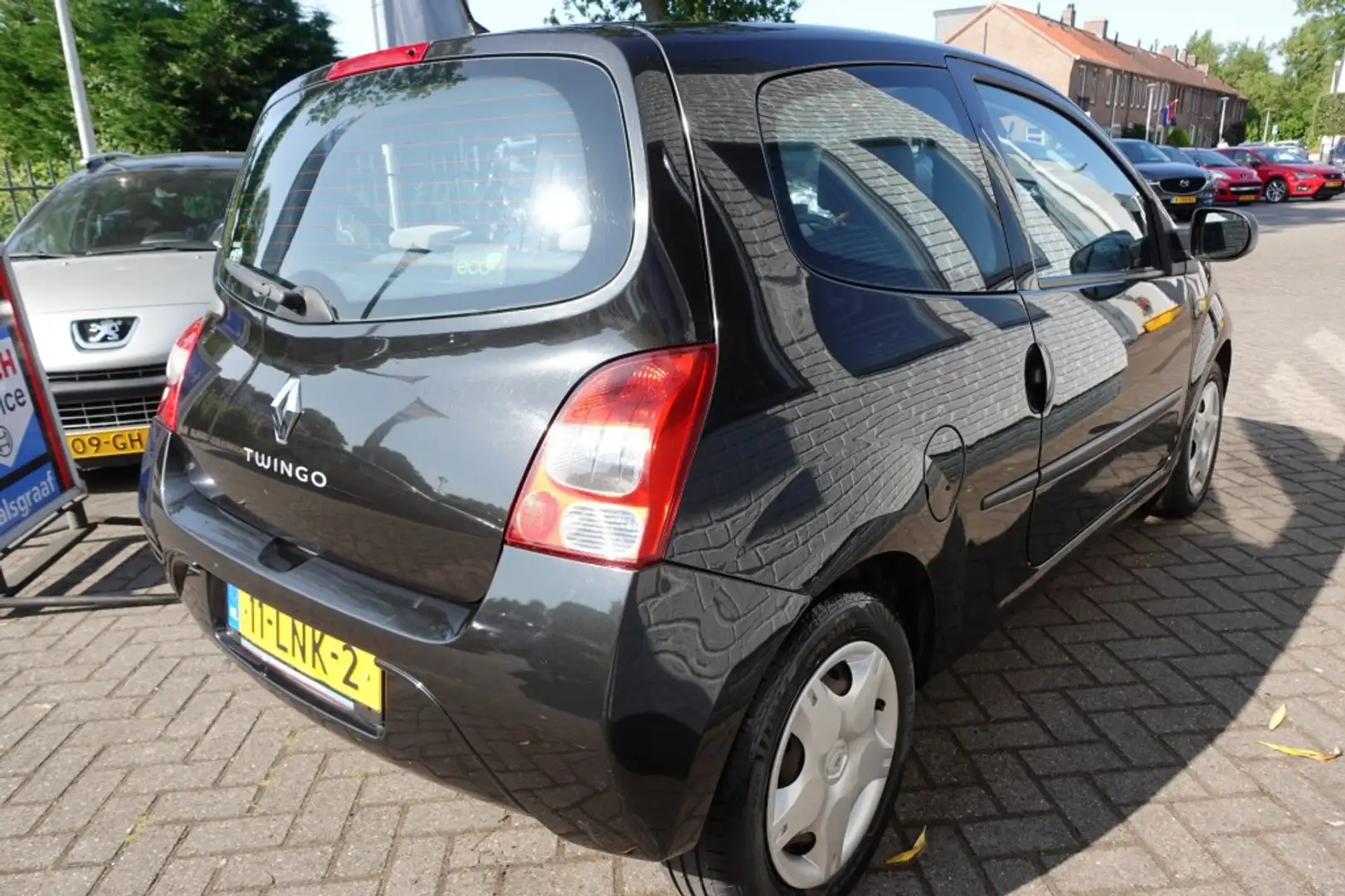 Renault Twingo 1.2-16V DYNAMIQUE Airco  43.000 km !! Zwart - 2