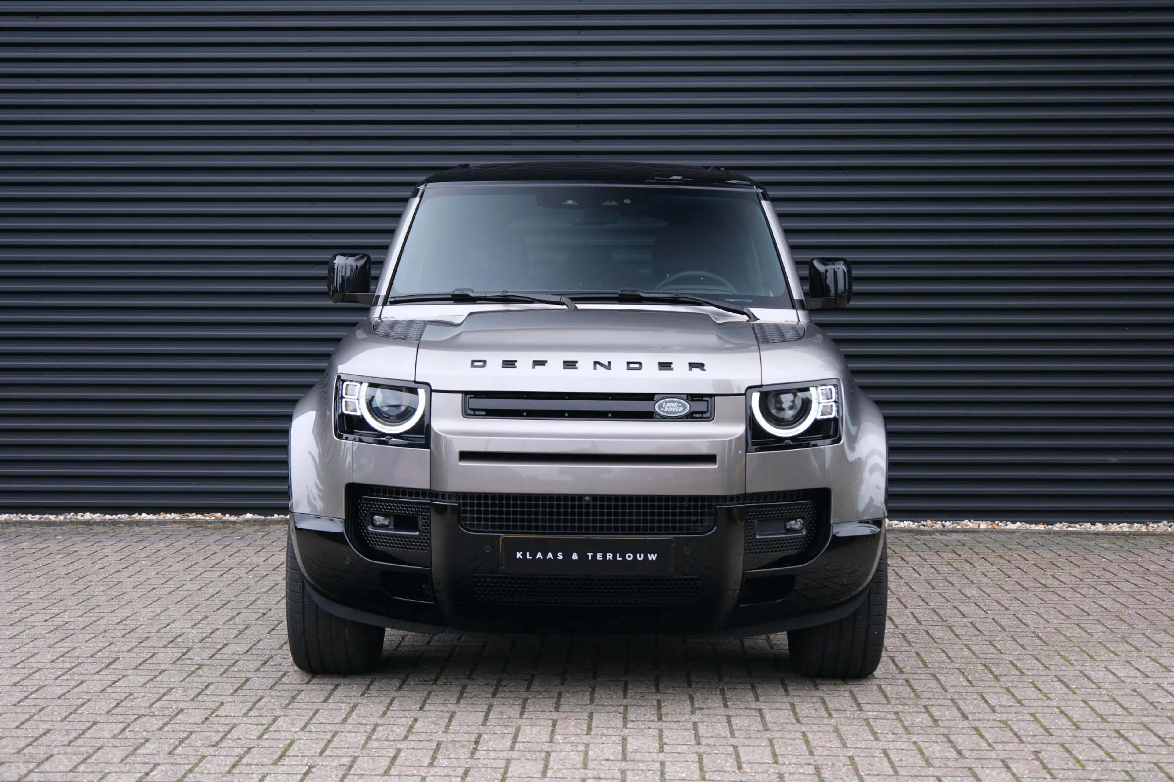 Land Rover Defender 110 P300e X-Dynamic HSE | 5500 KM | Nieuwstaat | B — photo 7