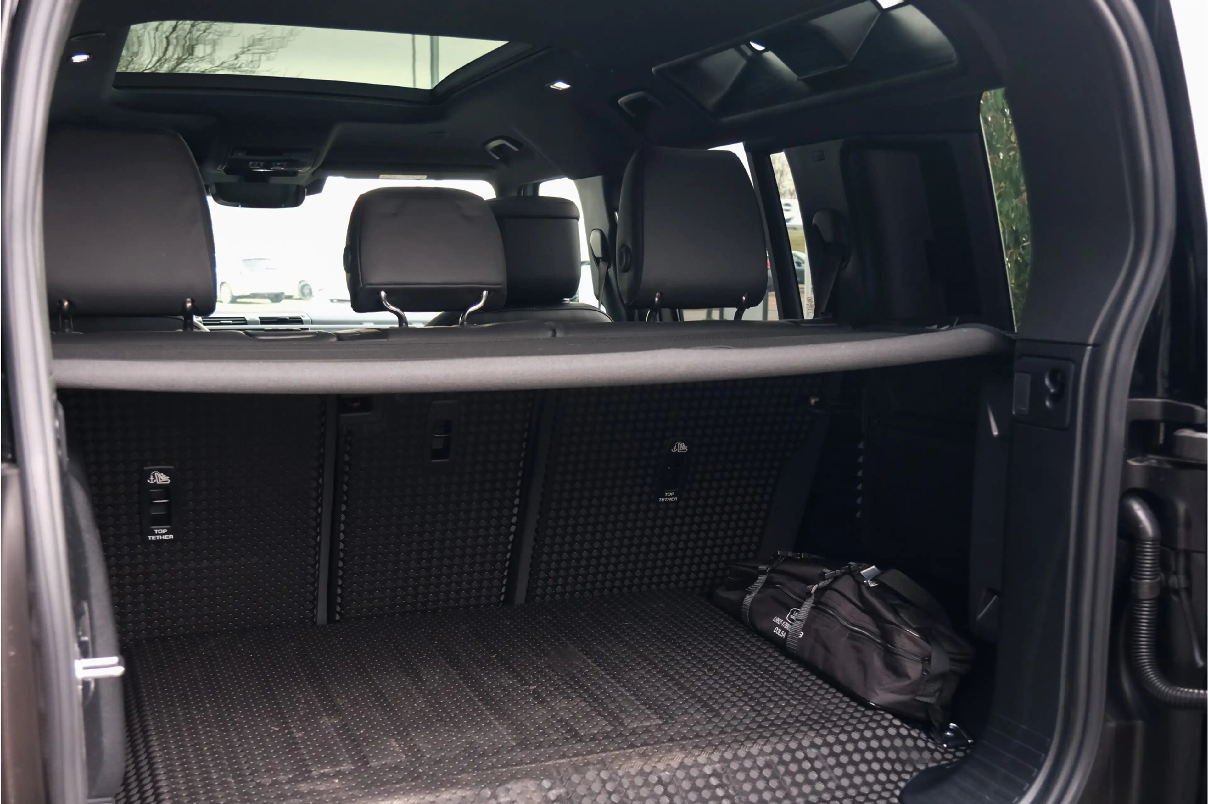 Land Rover Defender 110 P300e X-Dynamic HSE | 5500 KM | Nieuwstaat | B — photo 15