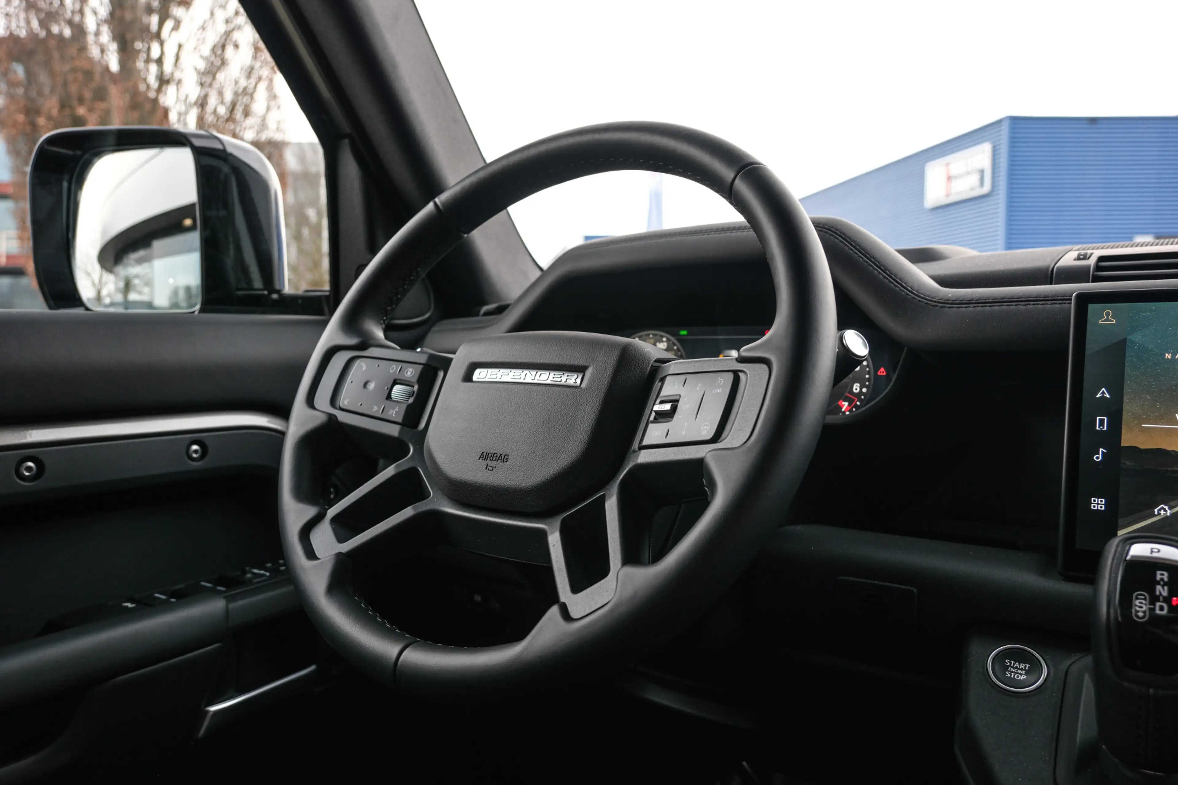 Land Rover Defender 110 P300e X-Dynamic HSE | 5500 KM | Nieuwstaat | B — photo 16