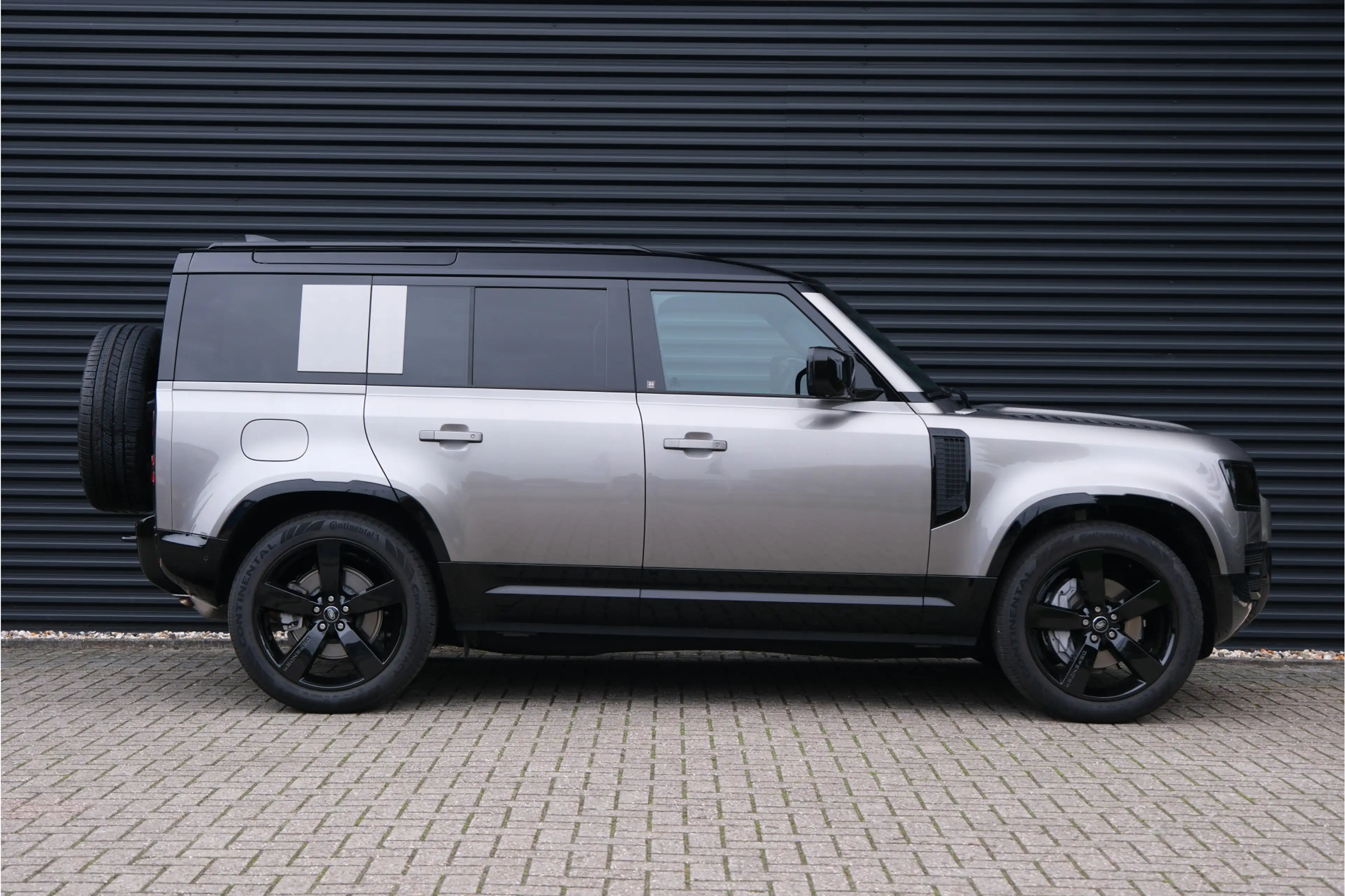 Land Rover Defender 110 P300e X-Dynamic HSE | 5500 KM | Nieuwstaat | B — photo 10