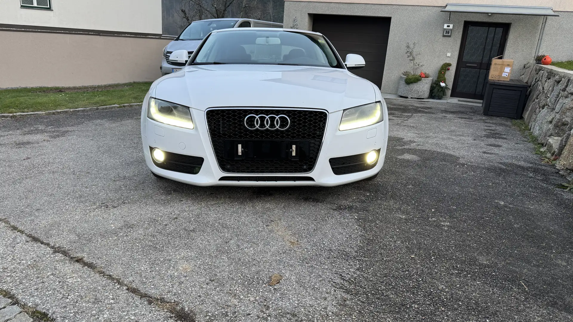 Audi A5 Coupé 1,8 T FSI Weiß - 1