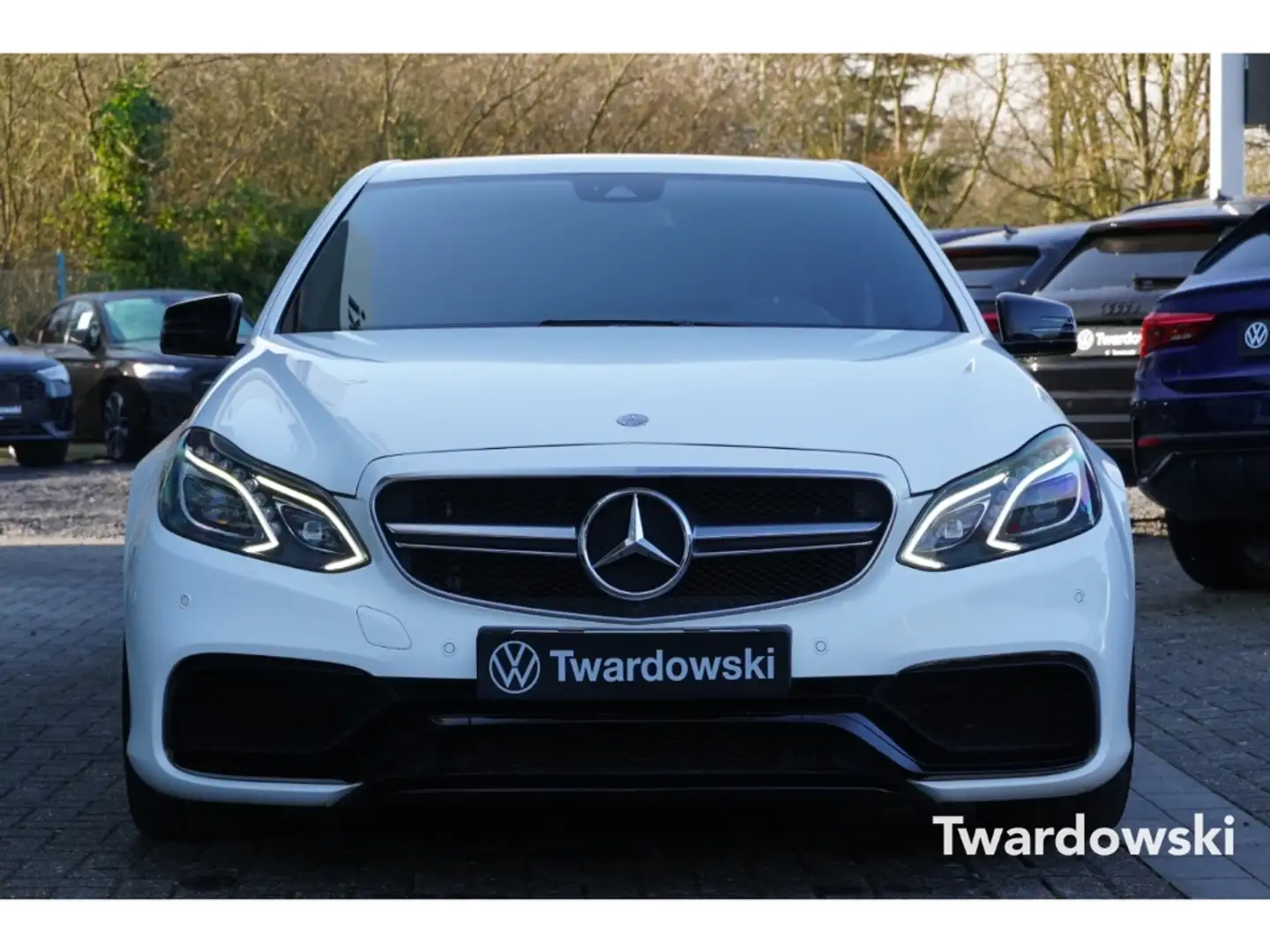 Mercedes-Benz E 63 AMG S Memory H&K IWC Leder Sitzbelüft. Weiß - 2