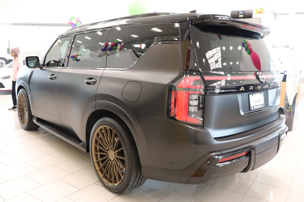 Nissan Armada снимка Nissan Armada