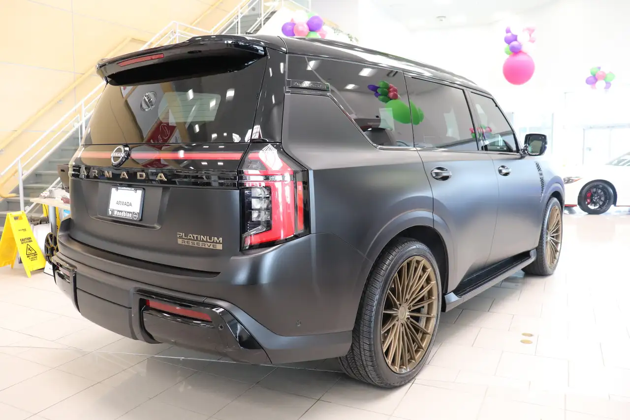 Nissan Armada снимка Nissan Armada