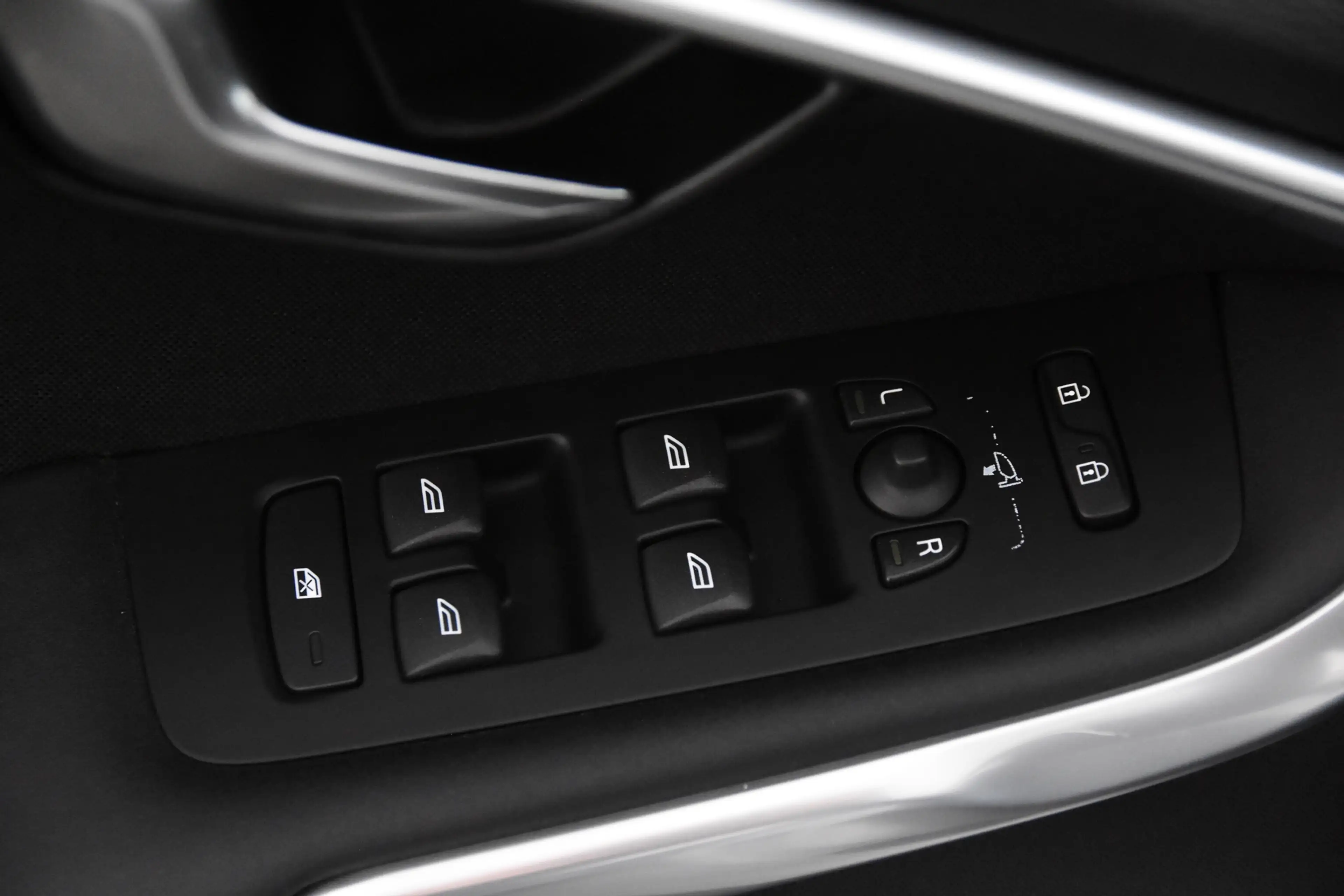 Volvo V40 2.0 T3 Nordic+ *Leer*Navigatie*Stoelverwarming*Tre — photo 15