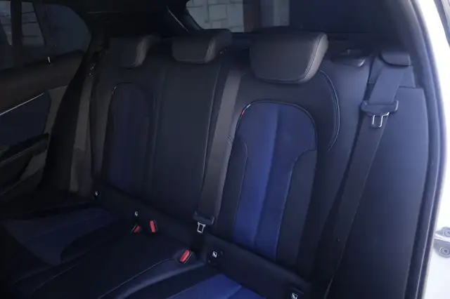 BMW 1 Series view 3