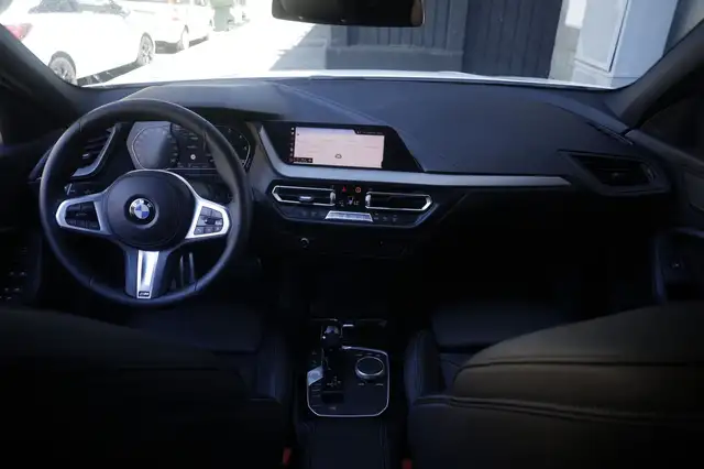 BMW 1 Series view 2