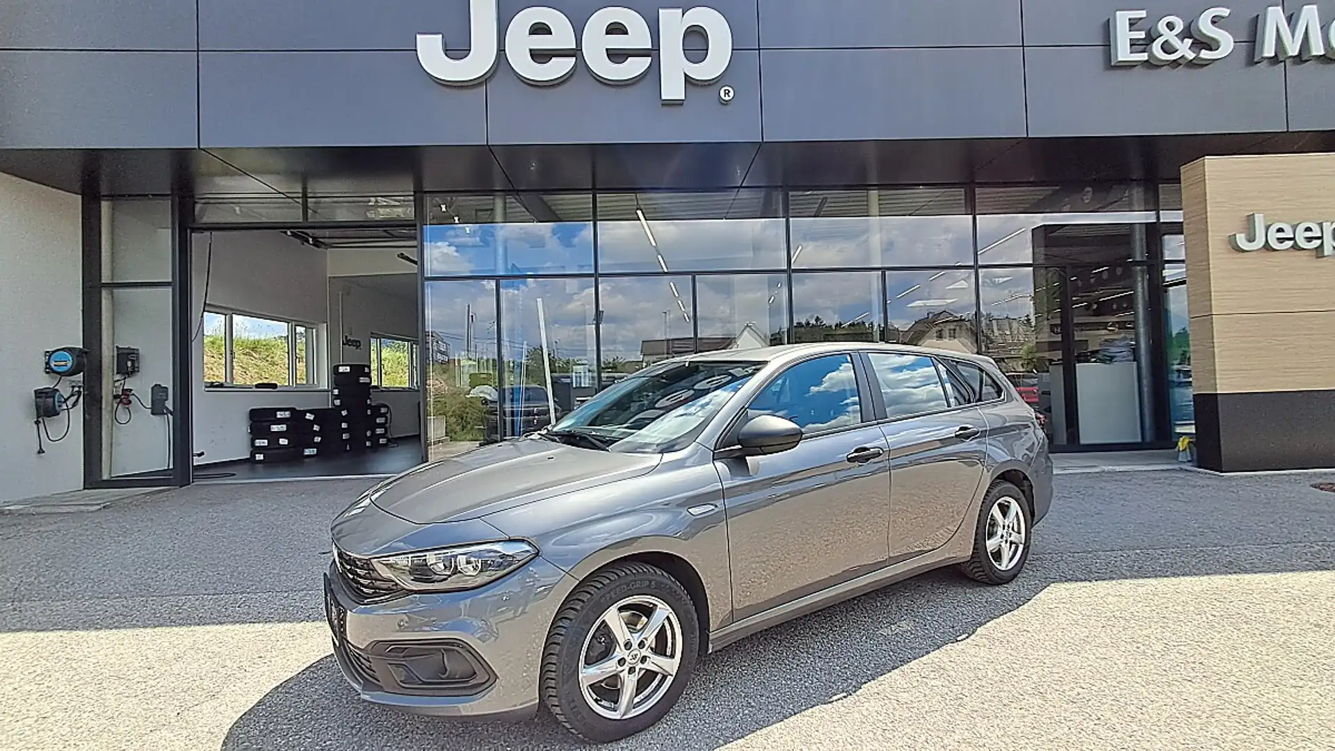 Fiat Tipo MultiJet 95 SCR City Life Grau - 2