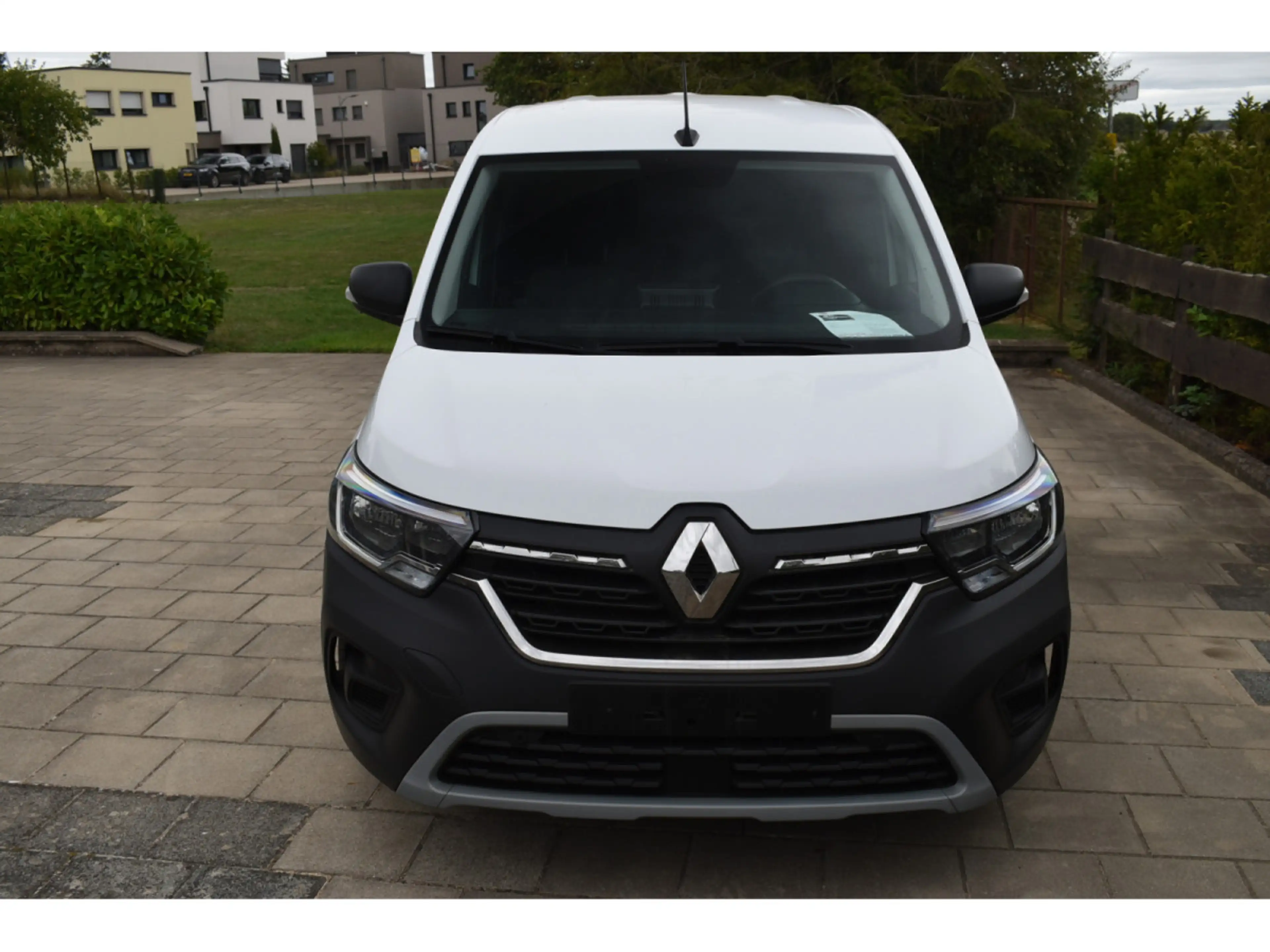 Renault Kangoo III 1,5 DCI 95 très soigné Airco — photo 3