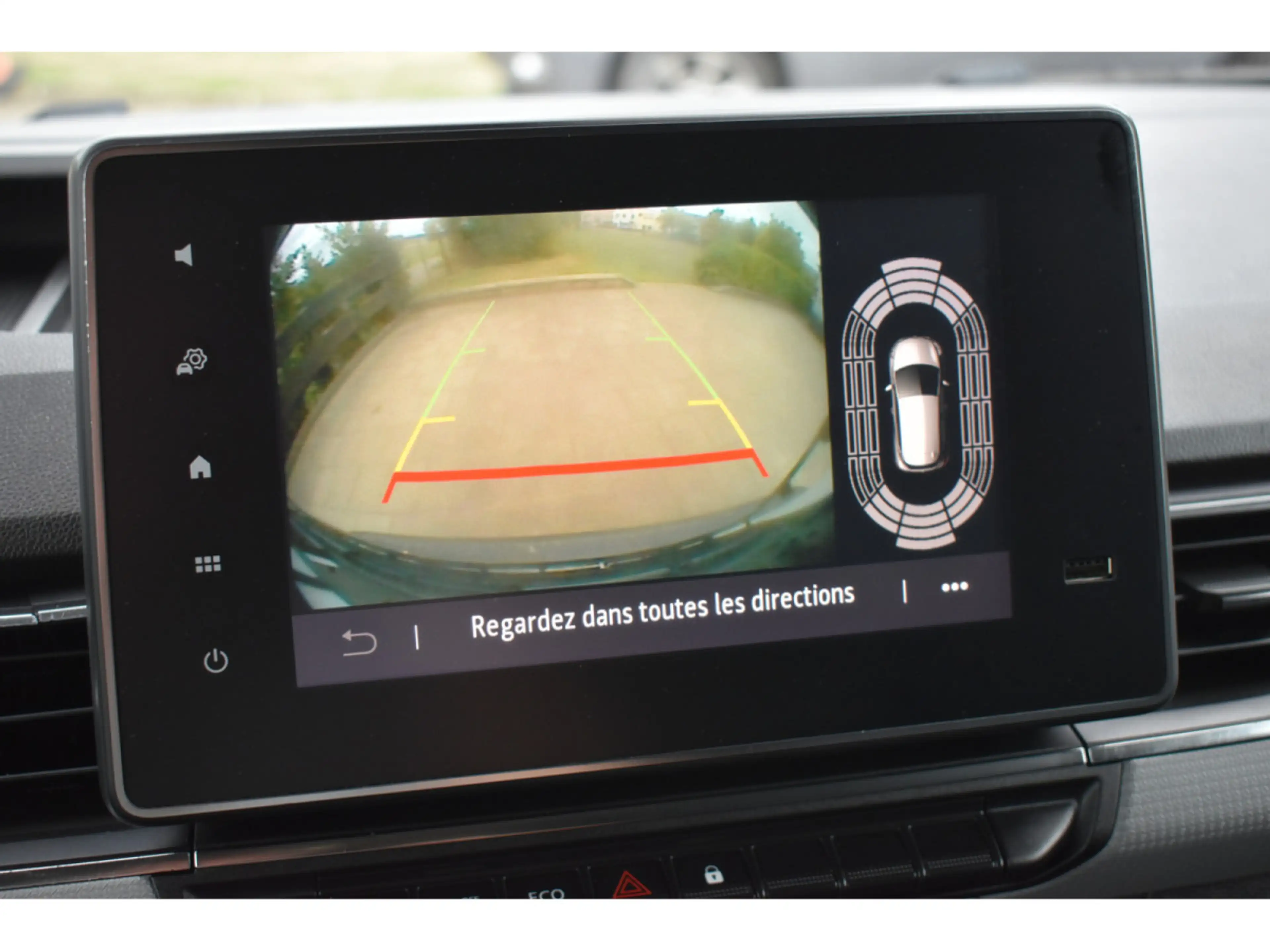 Renault Kangoo III 1,5 DCI 95 très soigné Airco — photo 12