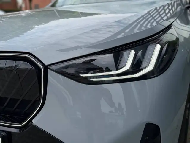 BMW X3 view 4