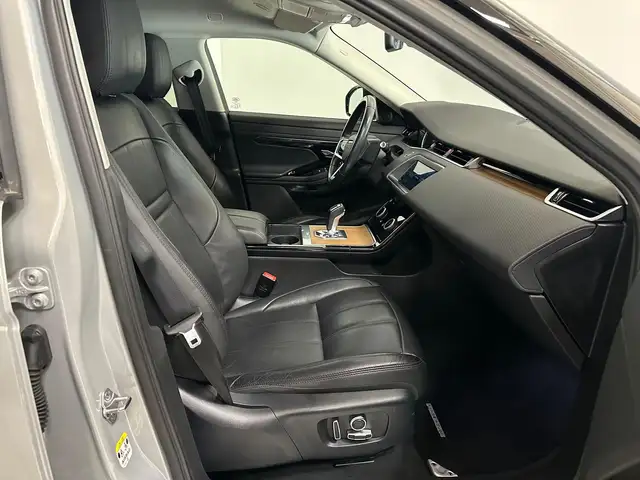 Land Rover Range Rover Evoque view 3
