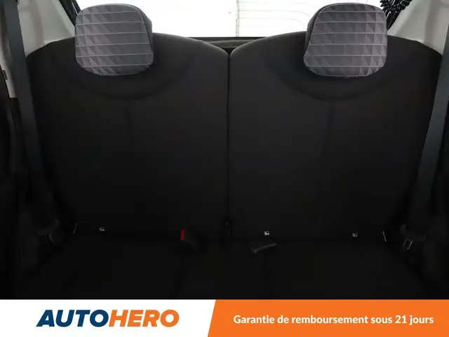 Peugeot 108 view 15