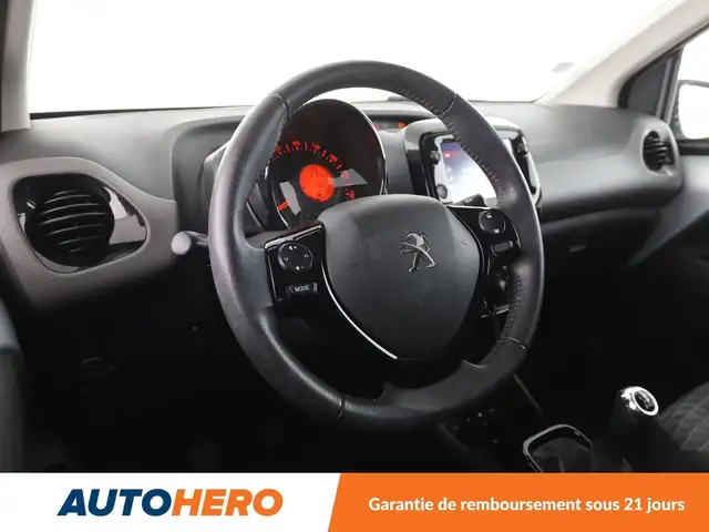 Peugeot 108 view 11