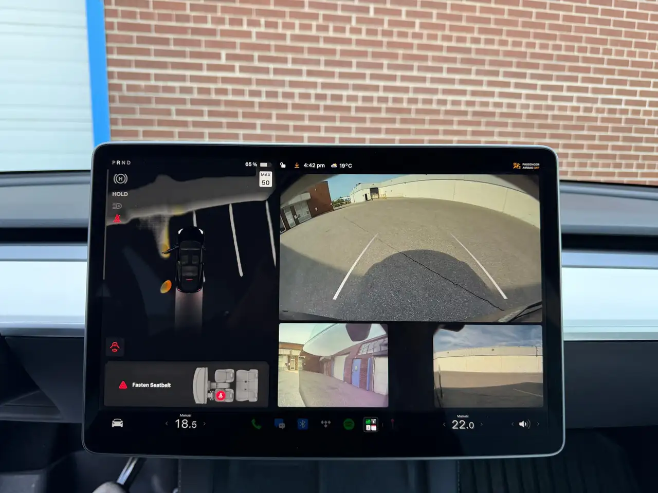 Tesla Model Y photo Tesla Model Y
