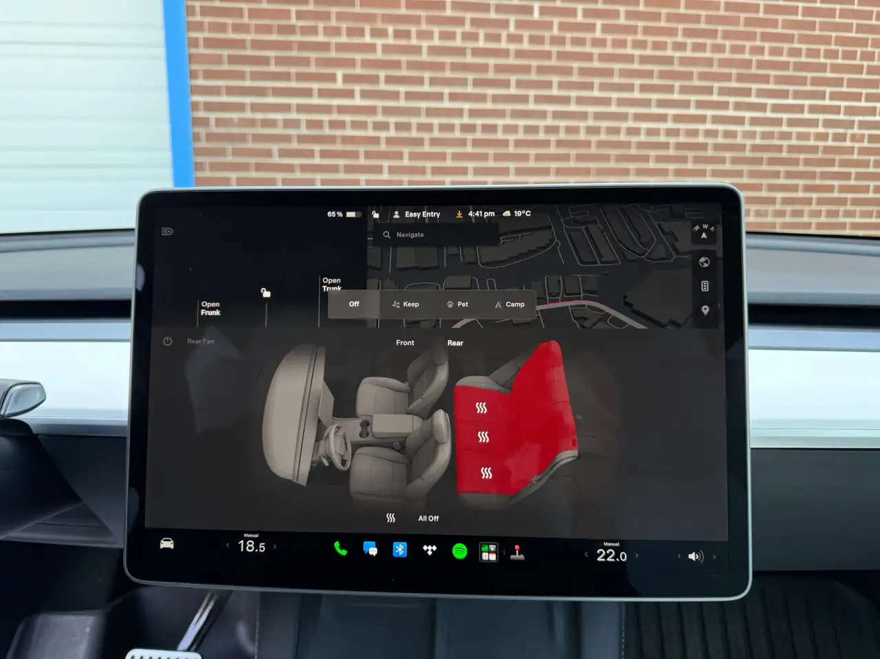 Tesla Model Y photo Tesla Model Y