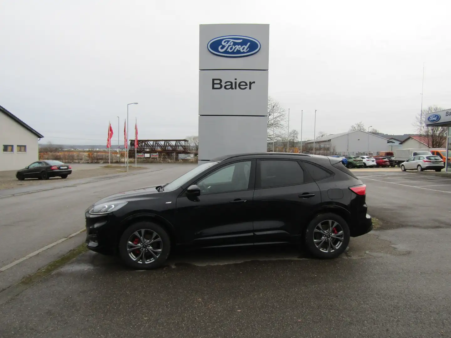 Ford Kuga ST-Line X / Pano/AHK/LED/ACC/TWA/2xKamera Schwarz - 1