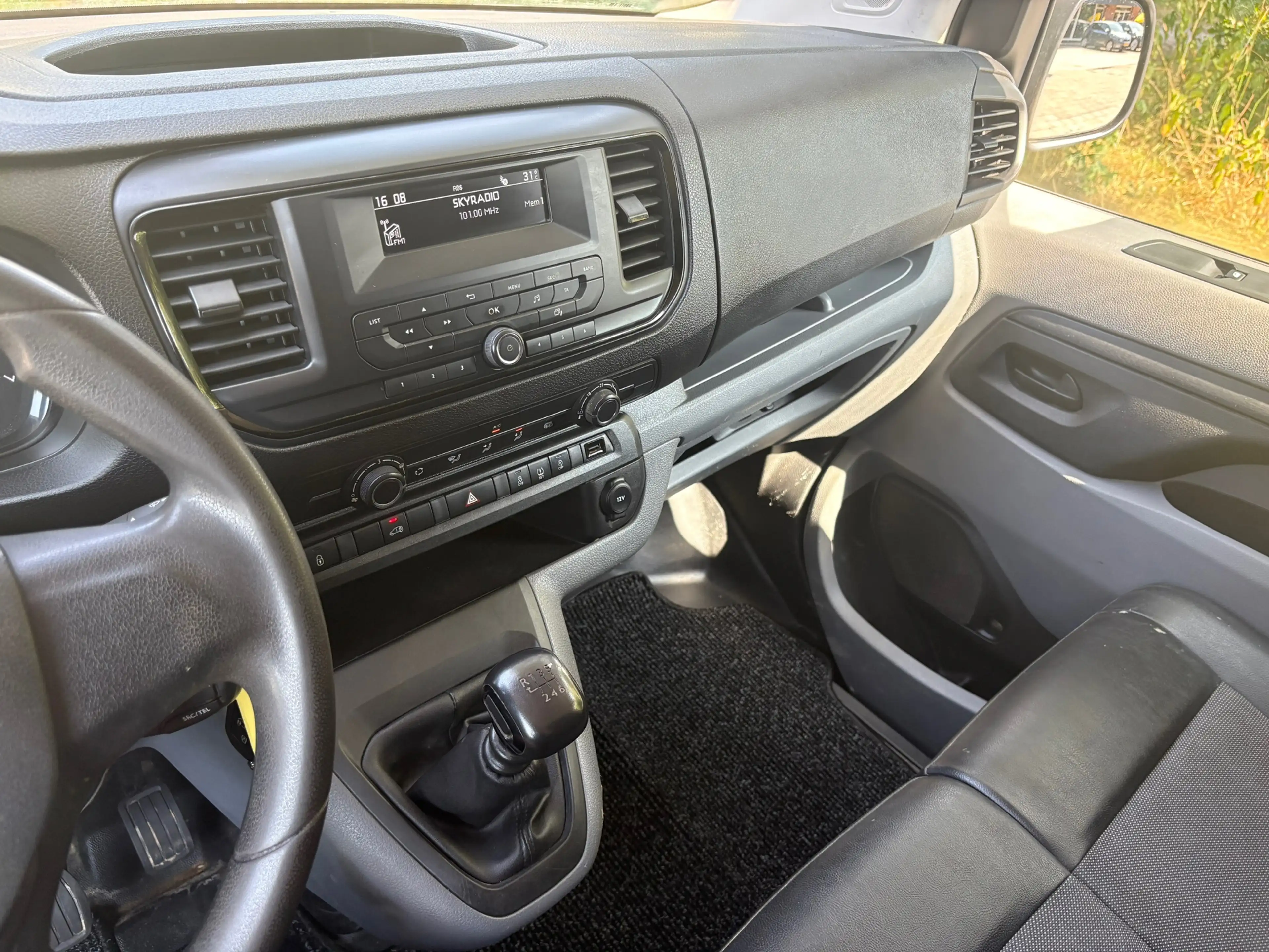 Toyota Proace 2.0 D-4D Cool Long *HEEFT EEN NIEUWE DISTRIBUTIERI — photo 14