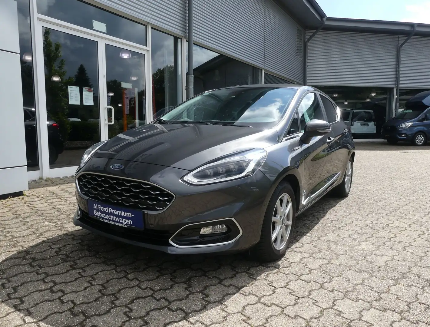 Ford Fiesta Vignale Grijs - 1